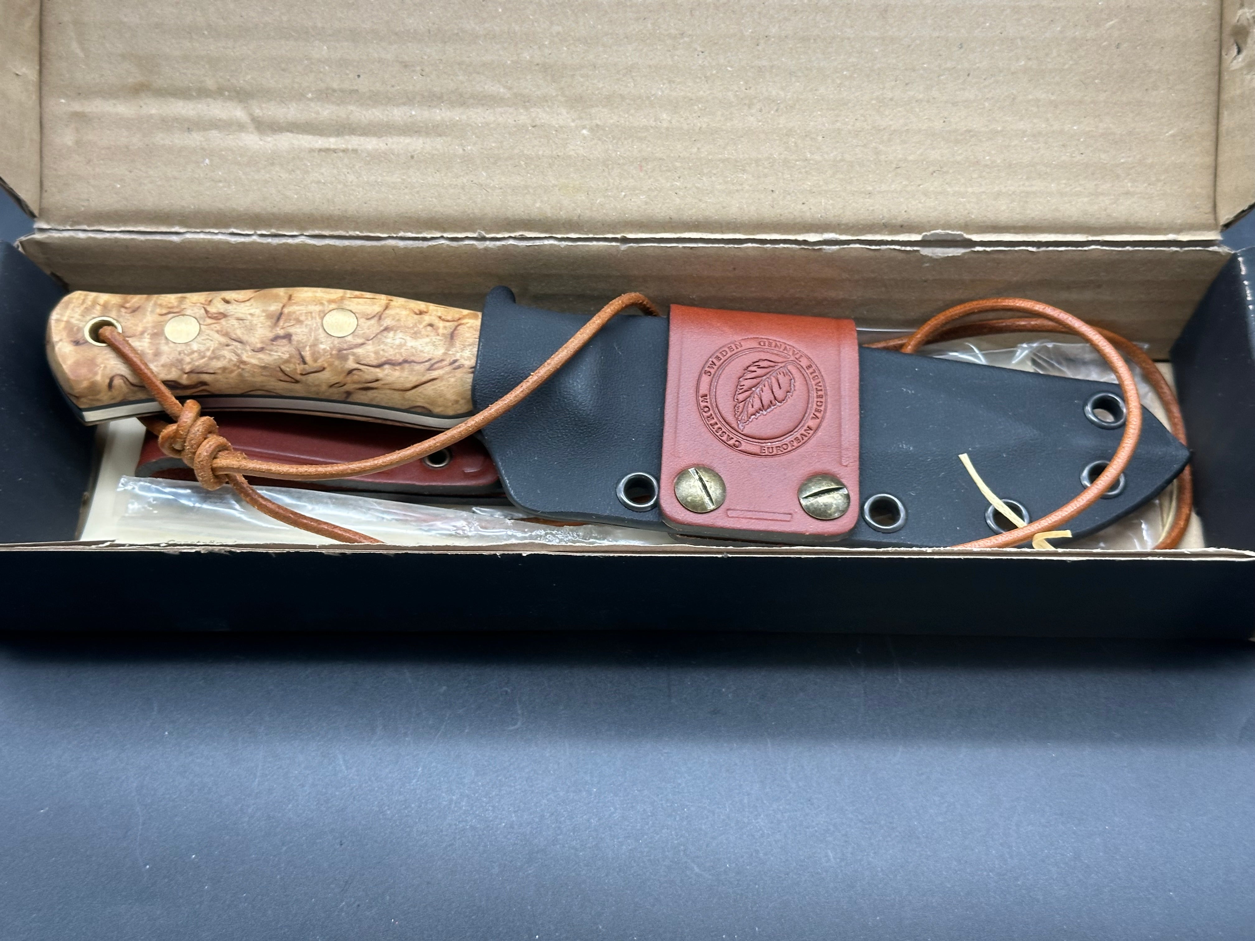 Casstrom #10 fixed blade knife curly birch handle including sheath