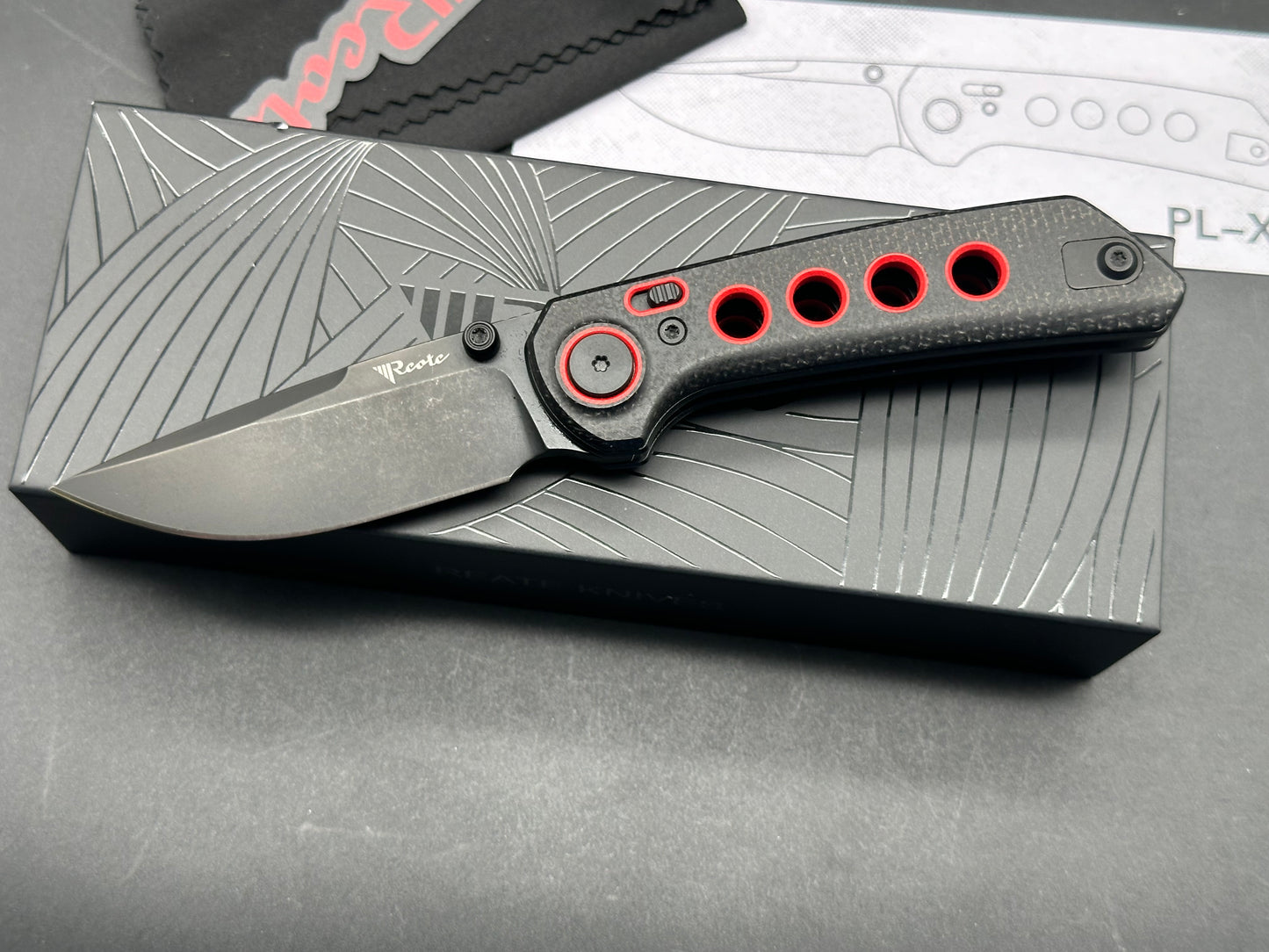 Reate PL-XT Black Micarta with Red Inlay, Black PVD Blade