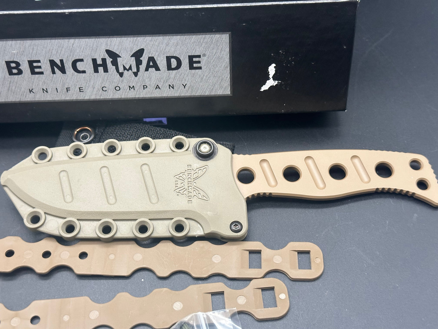 Benchmade Fixed Adamas Fixed Blade Knife Olive Paracord (4.2" FE) 375FE-1