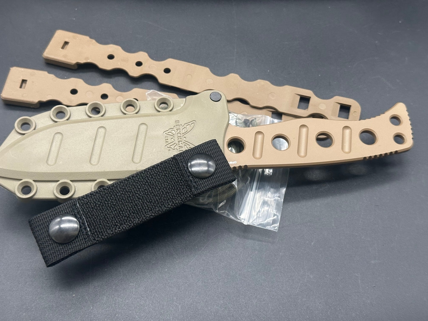 Benchmade Fixed Adamas Fixed Blade Knife Olive Paracord (4.2" FE) 375FE-1