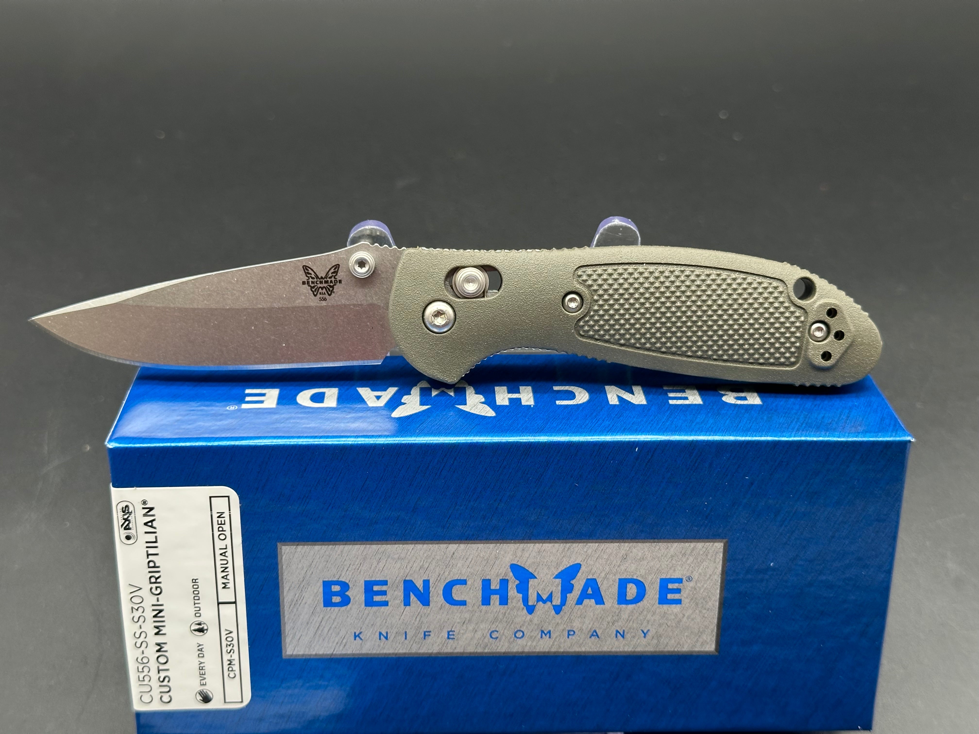 Benchmade Min Griptilian Custom, 2.91" S30V Drop Blade with OD Green Grivory Handle