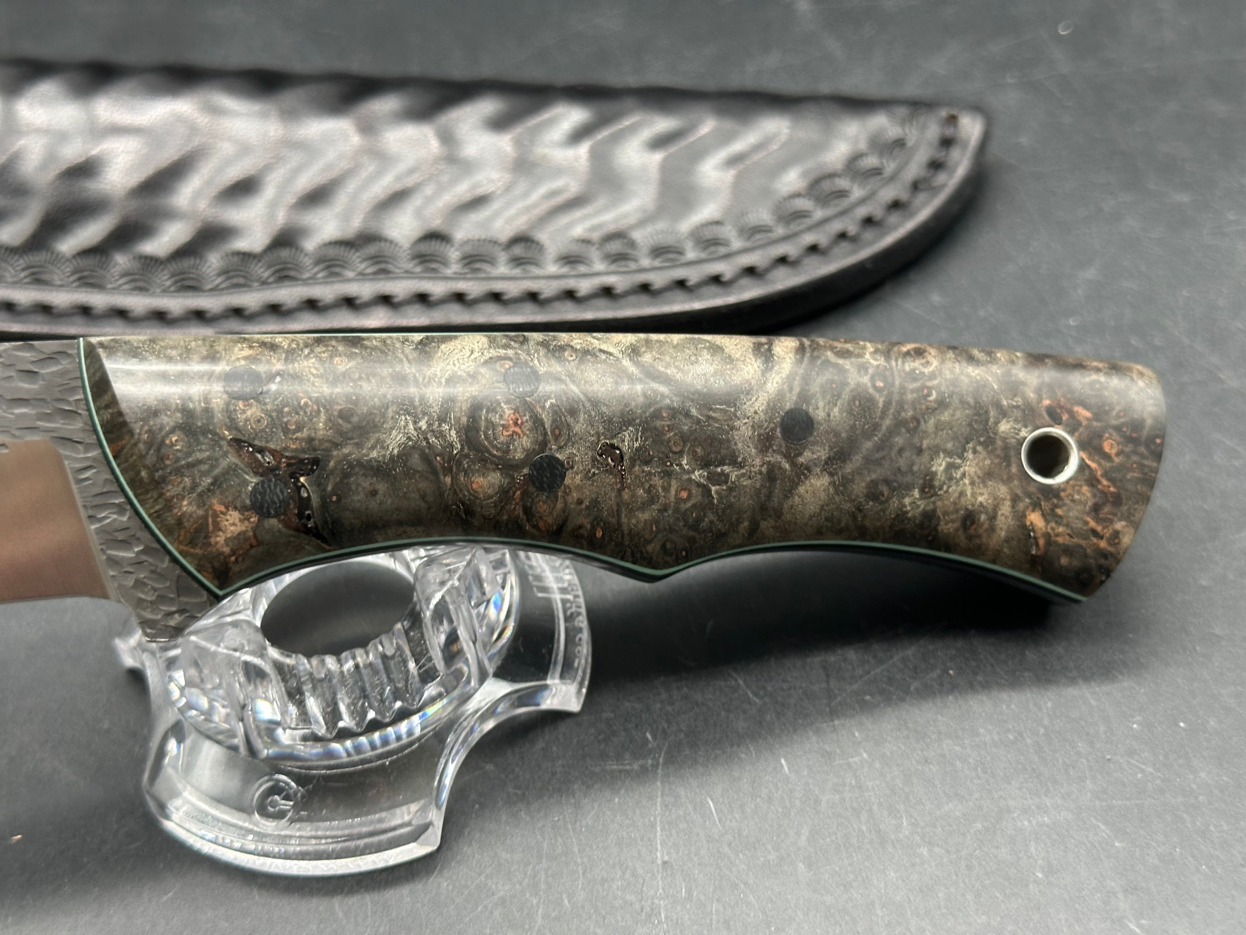 Warlander custom fixed blade knife by Amy Valurius
