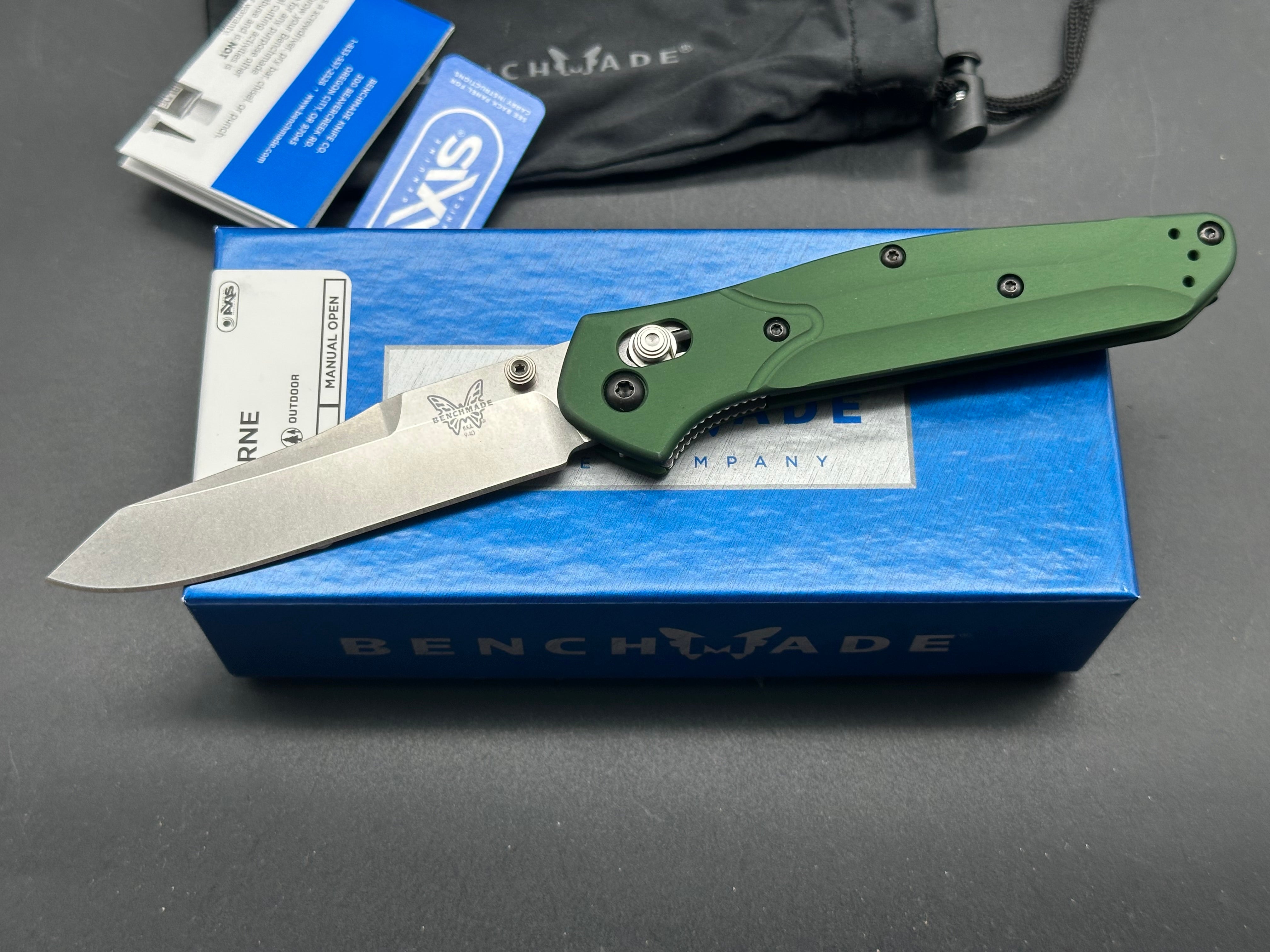 Benchmade 940 Osborne, 3.4" S30V Reverse Tanto Blade with Green Aluminum Handle