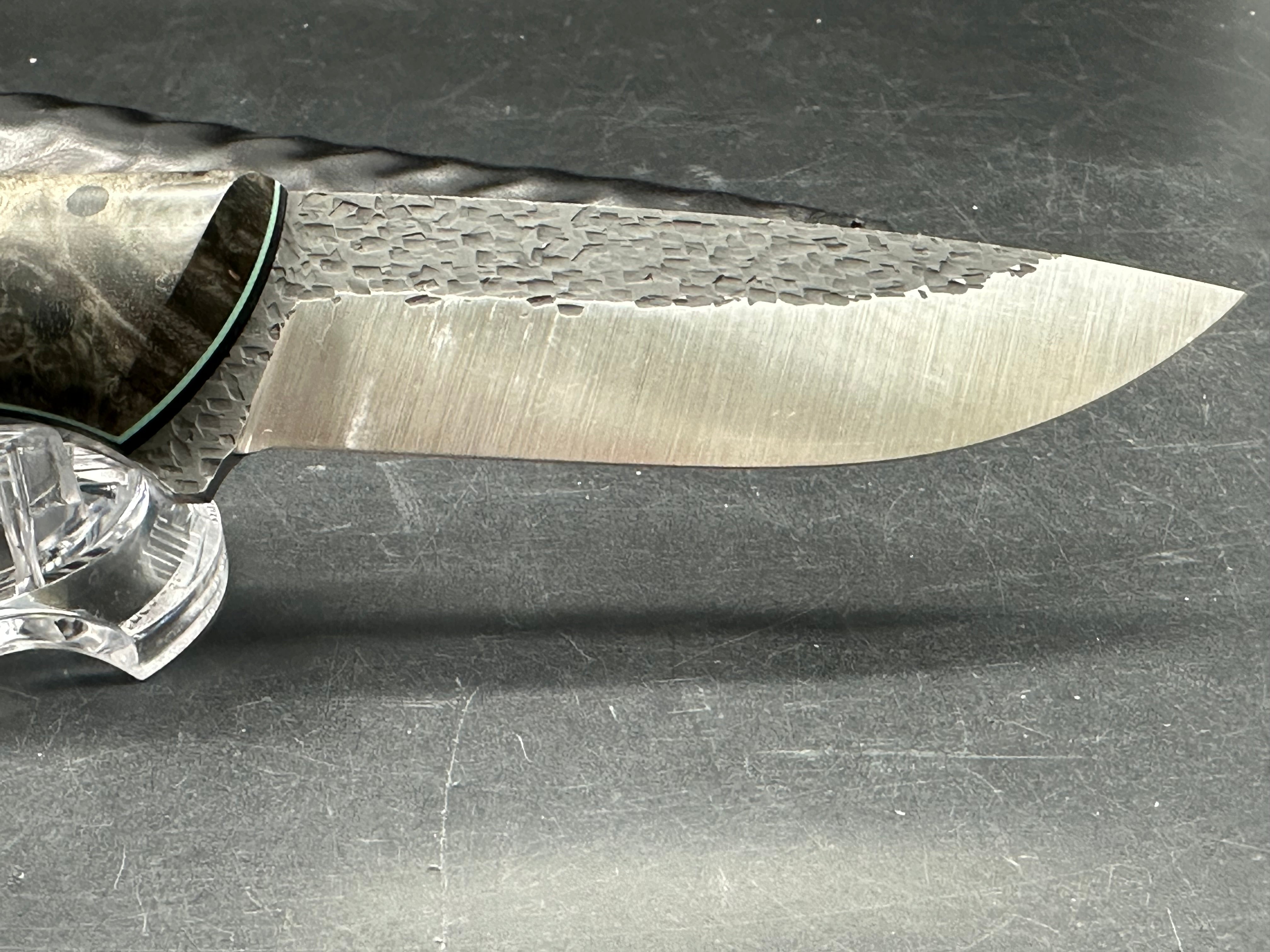 Warlander custom fixed blade knife by Amy Valurius