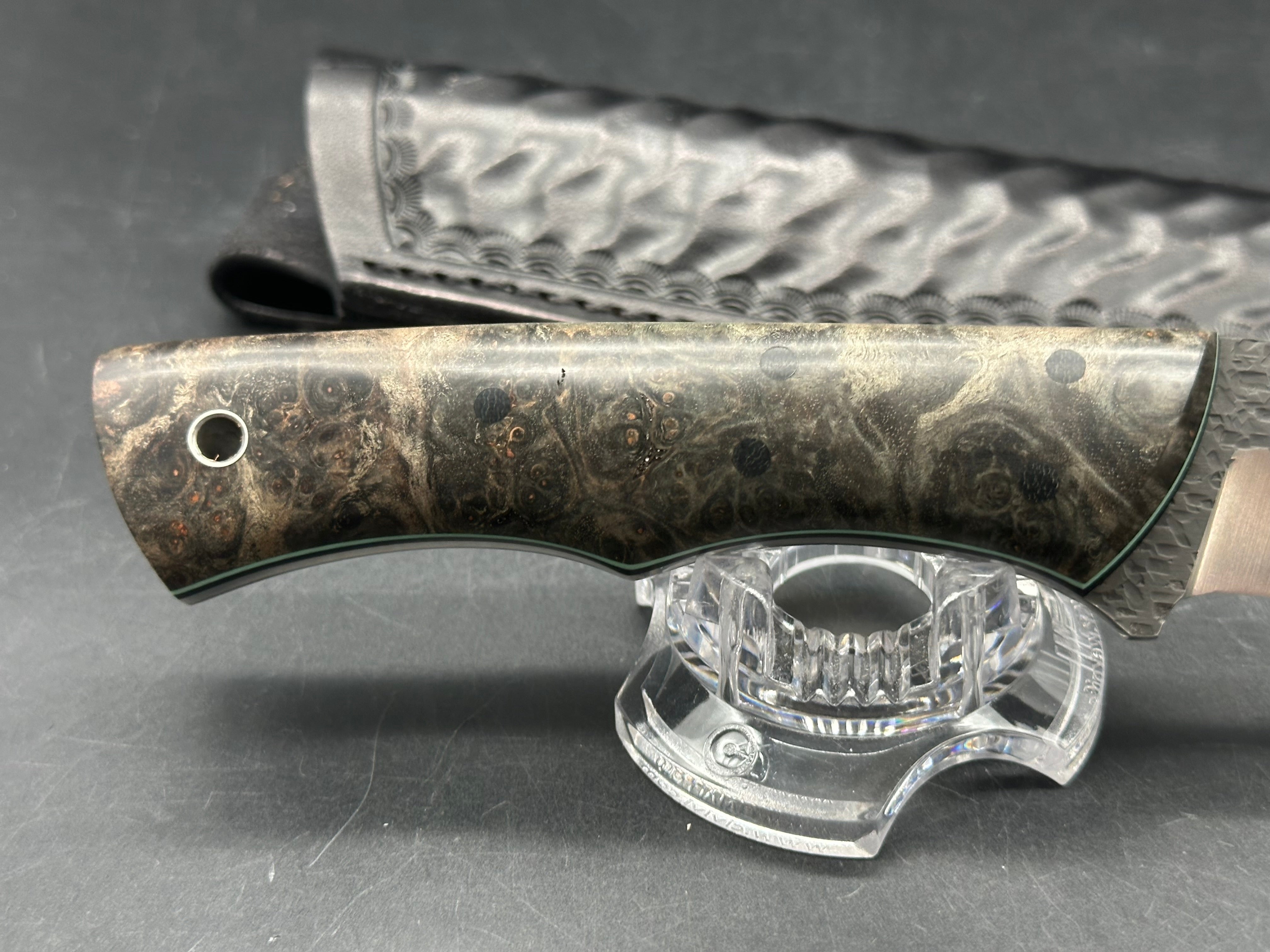 Warlander custom fixed blade knife by Amy Valurius