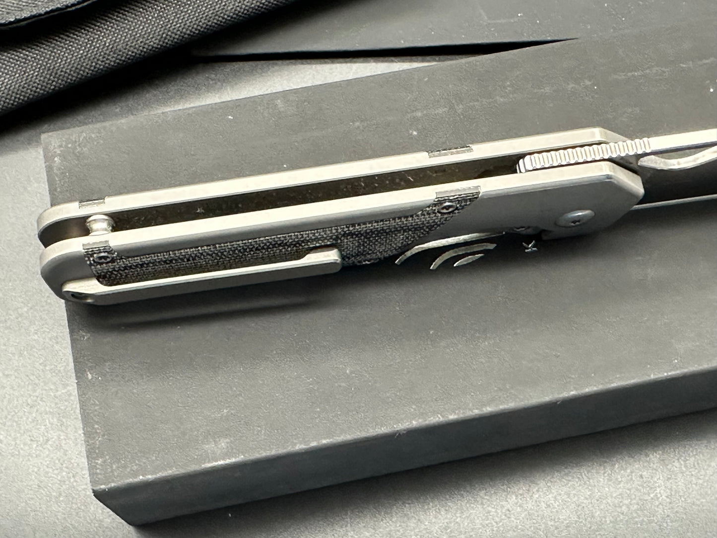 Kizer Militaw carried and used snails on scales