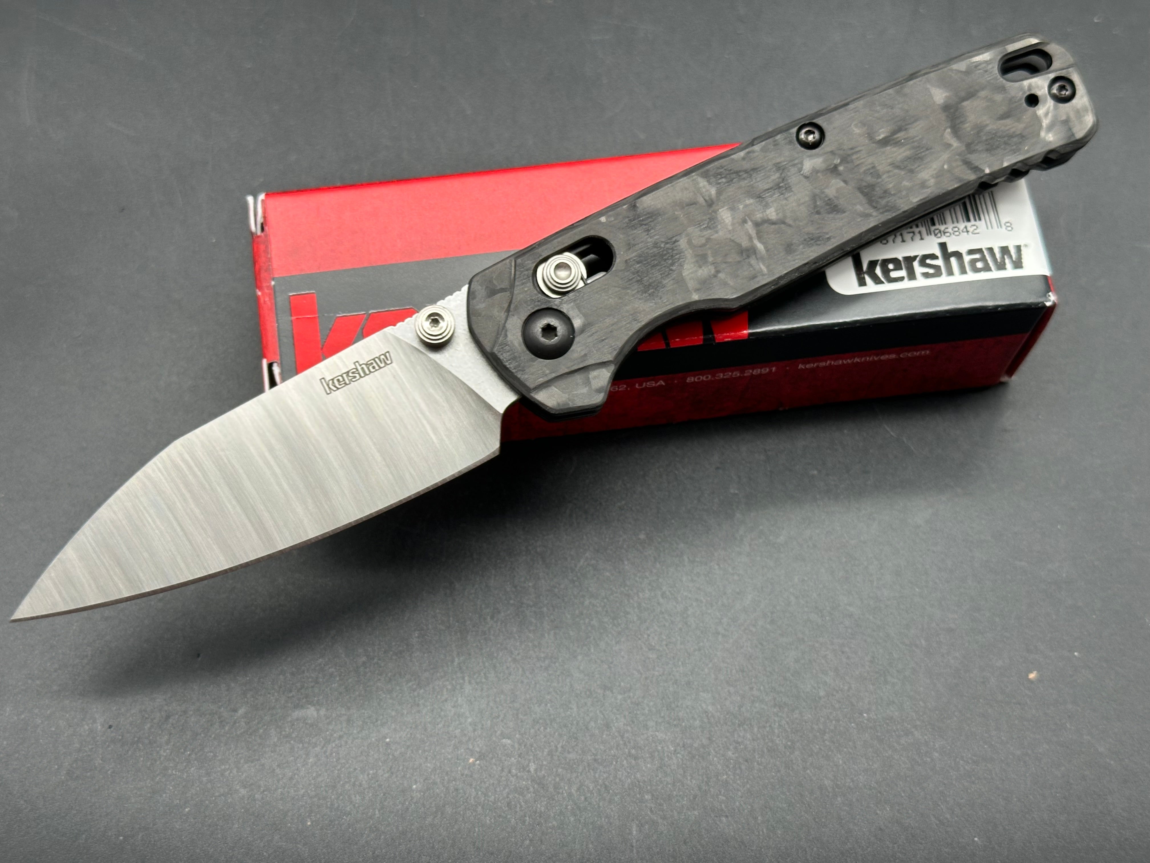 Kershaw Bel Air, 3.1" MagnaCut Reverse Tanto Blade with Carbon Fiber Handle