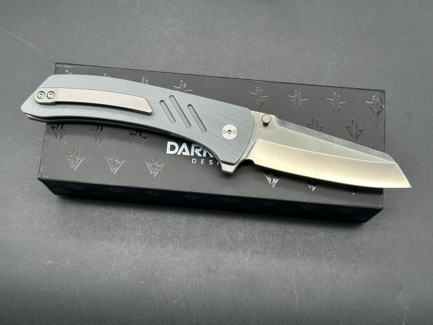 DARK BOLT DESIGN ARCUS FOLDING KNIFE GRAY G10 HANDLE 20CV SHEEPSFOOT PLAIN EDGE