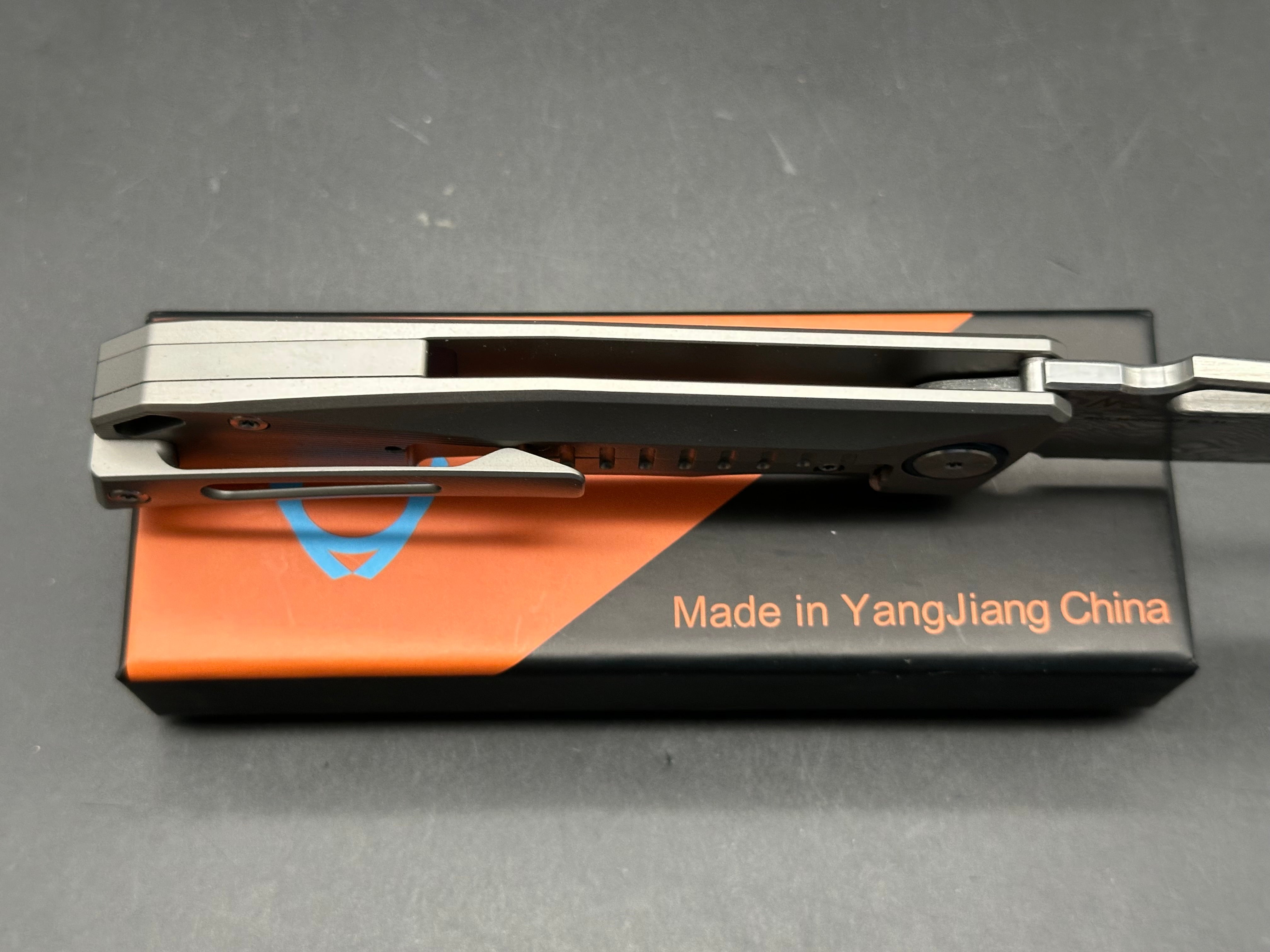 Sixleaf SL-31 Titanium/CF Handle