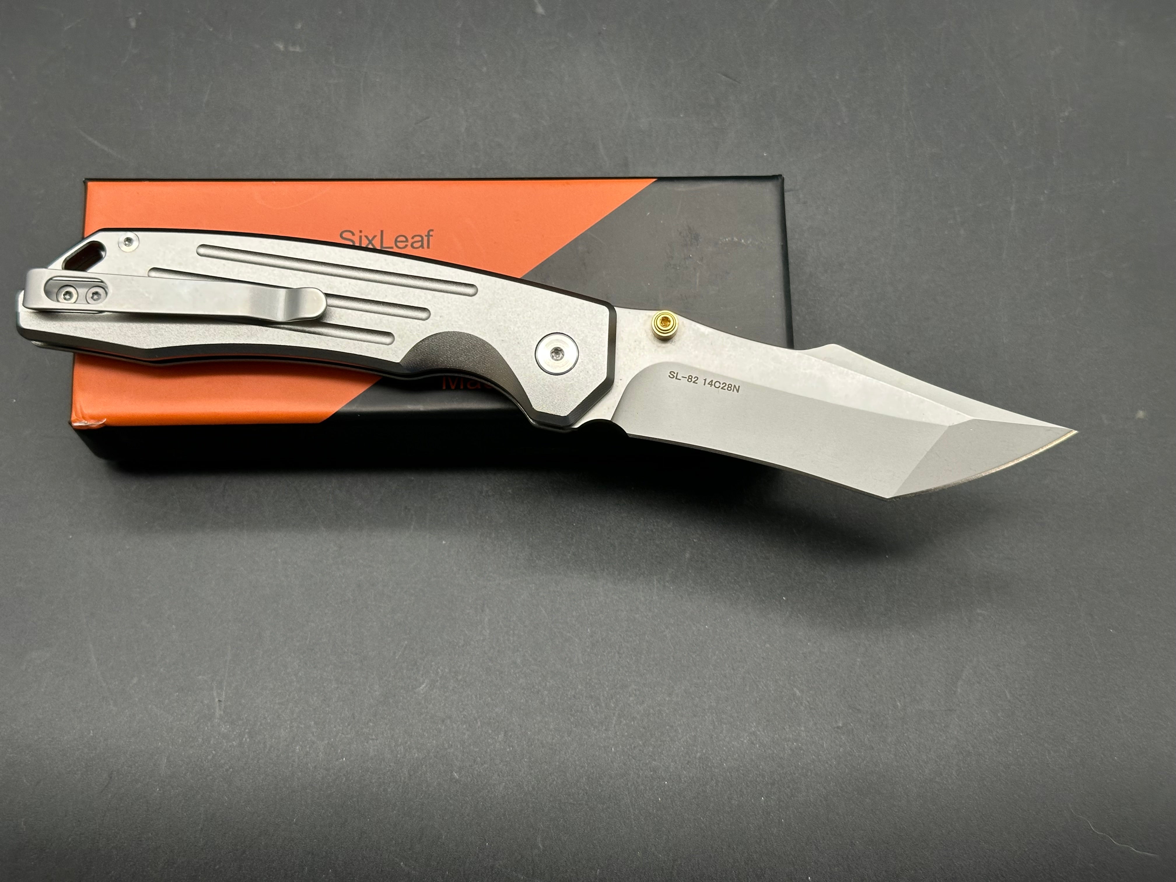 Sixleaf SL-82 14c28N steel Aluminum with button lock