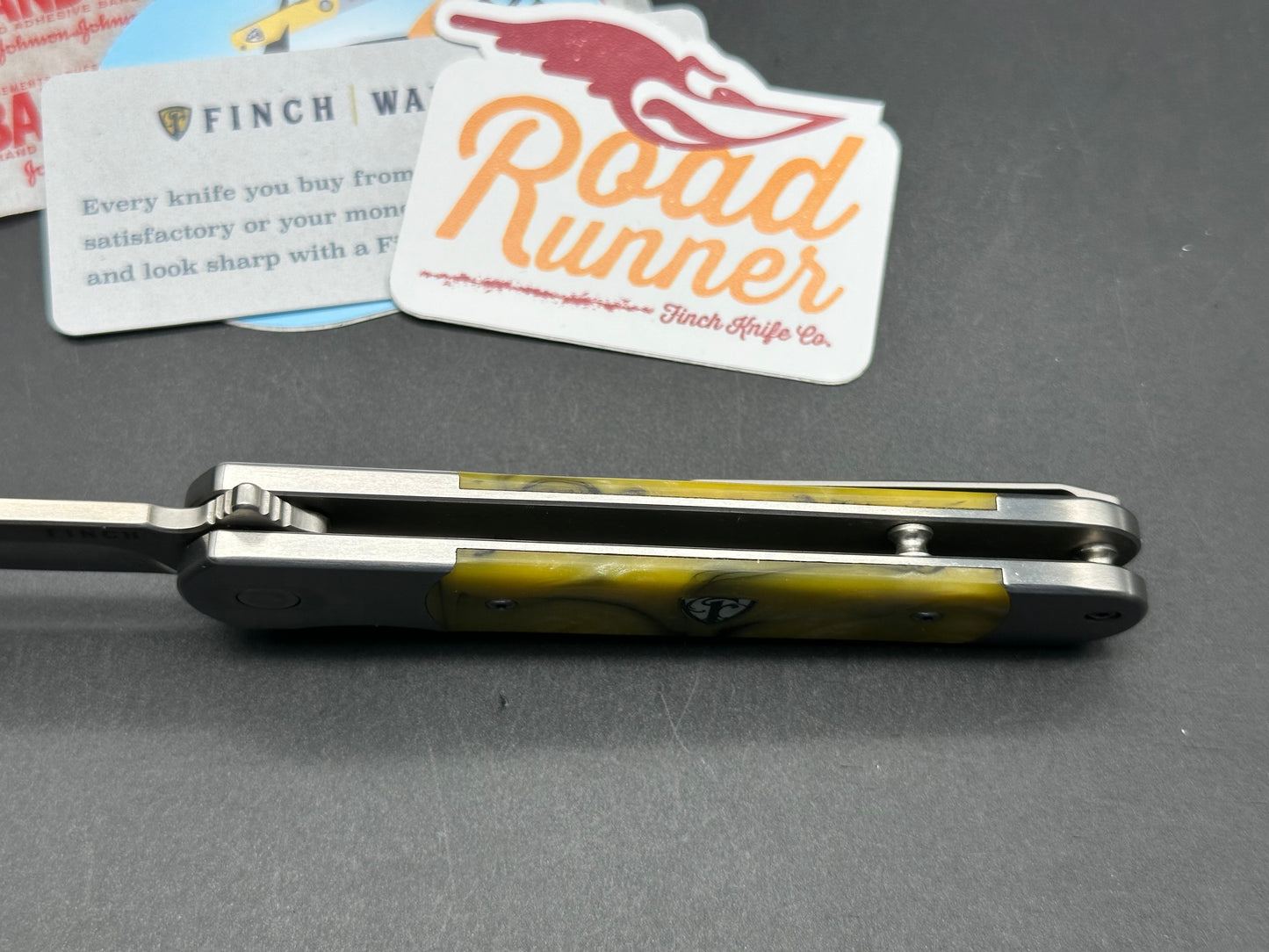 Finch Roadrunner Hornet, Integrated Stainless Liner Bolster, Yellow Resin, Satin 154CM blade