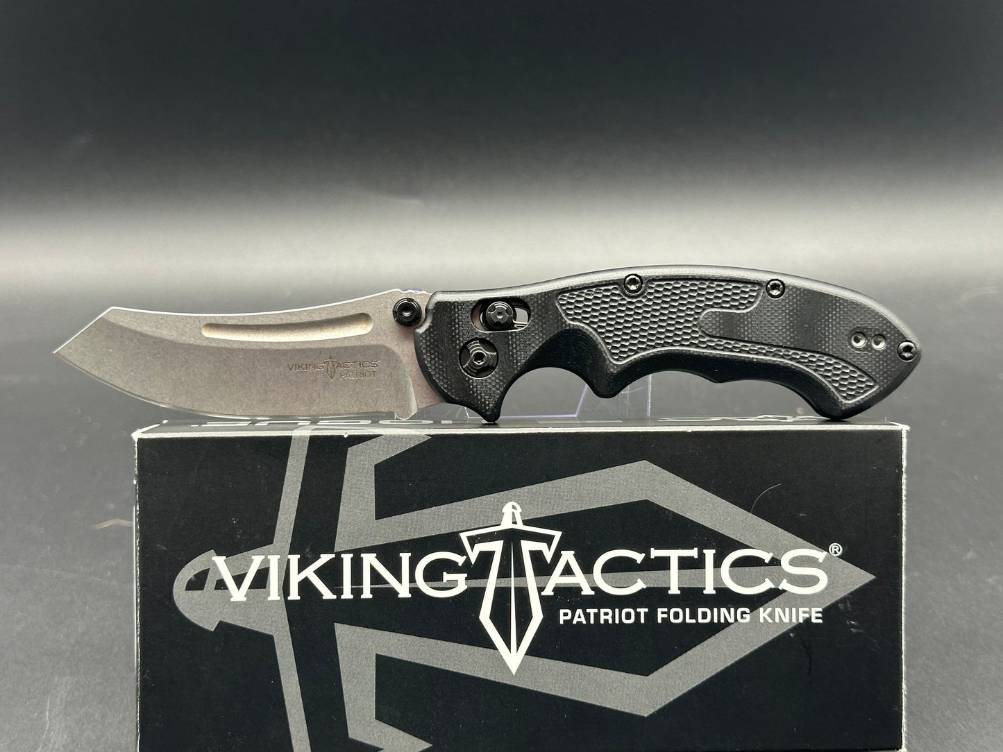 Viking Tactics VTAC-K6PF-85 Patriot, made by Hogue. 20CV, stonewashed black G10 handle