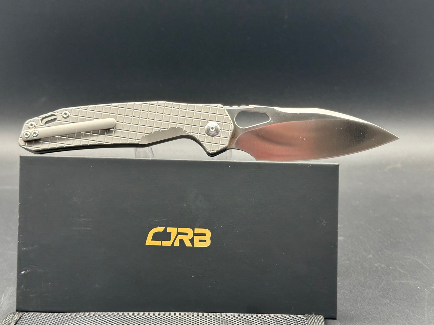 CJRB Frack, Titanium Frag handle, S90V satin