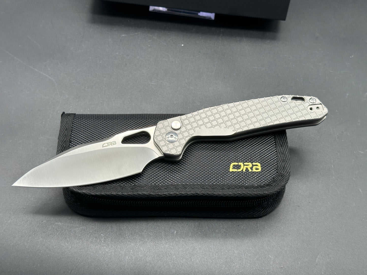 CJRB Frack, Titanium Frag handle, S90V satin