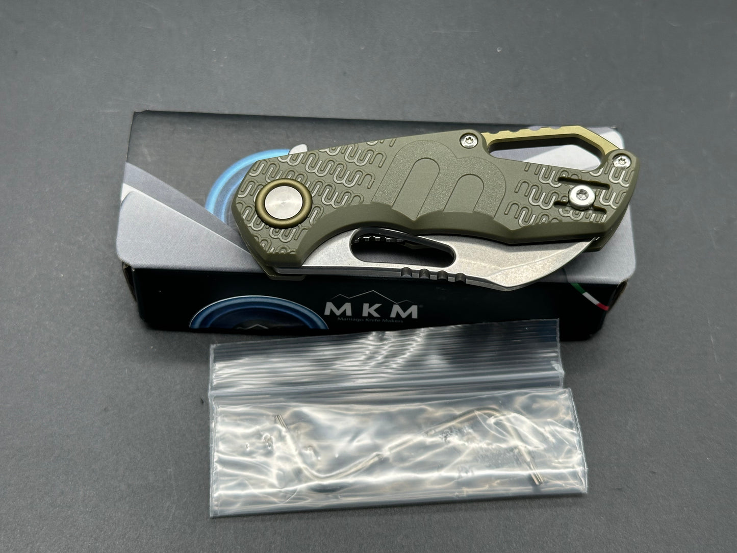 MKM Isonzo Hawkbill, N690Co, green FRN handle