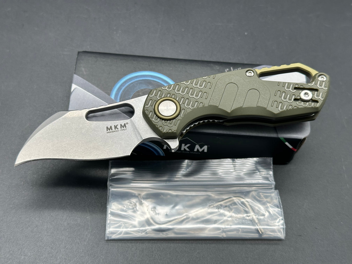 MKM Isonzo Hawkbill, N690Co, green FRN handle