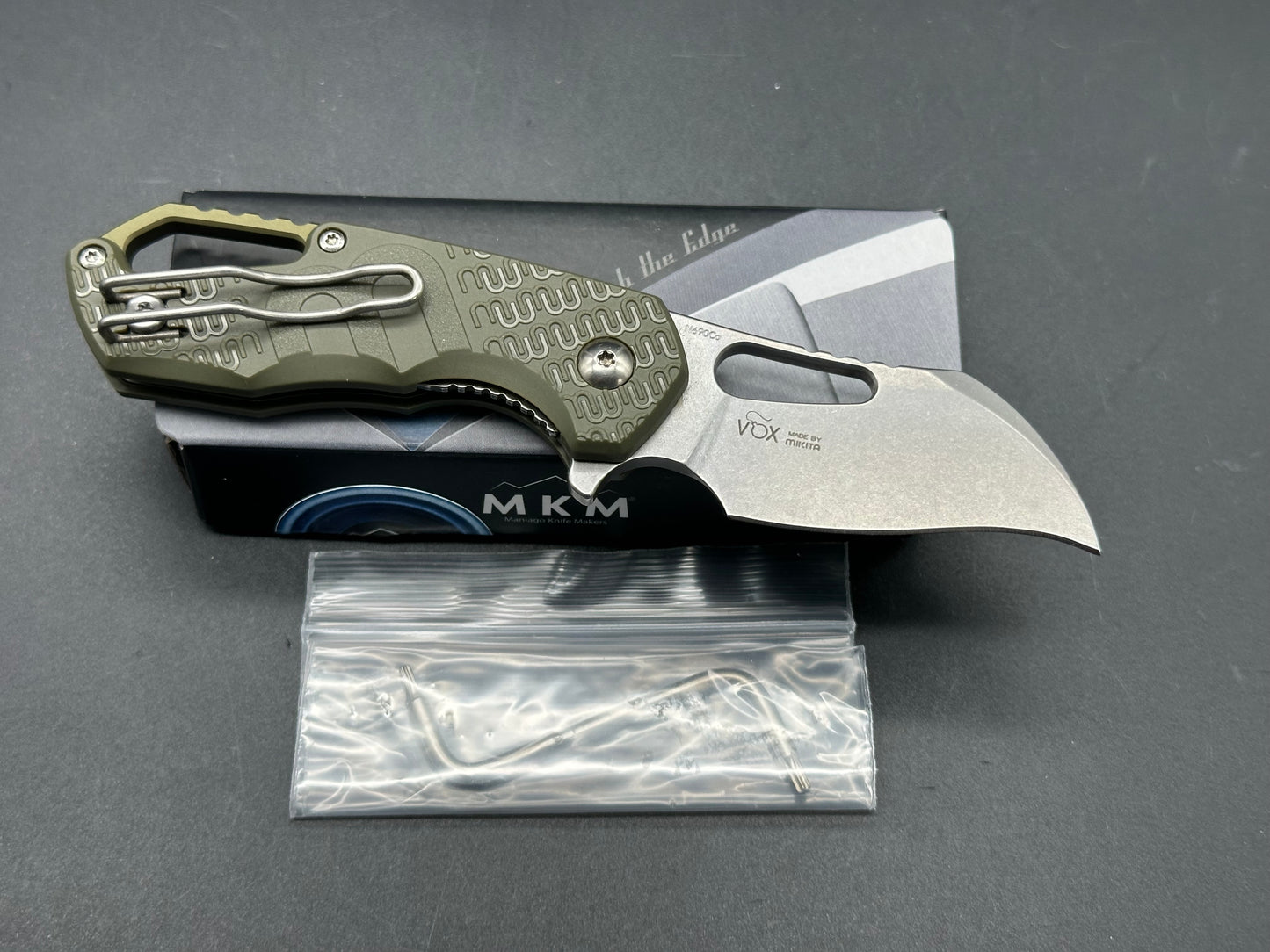 MKM Isonzo Hawkbill, N690Co, green FRN handle