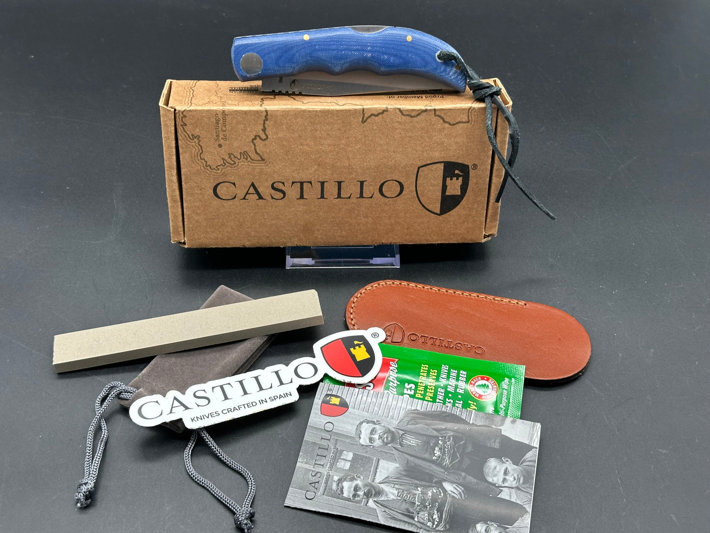 Castillo Tagus - River Blue Micarta (3.6" 14C28N Satin)