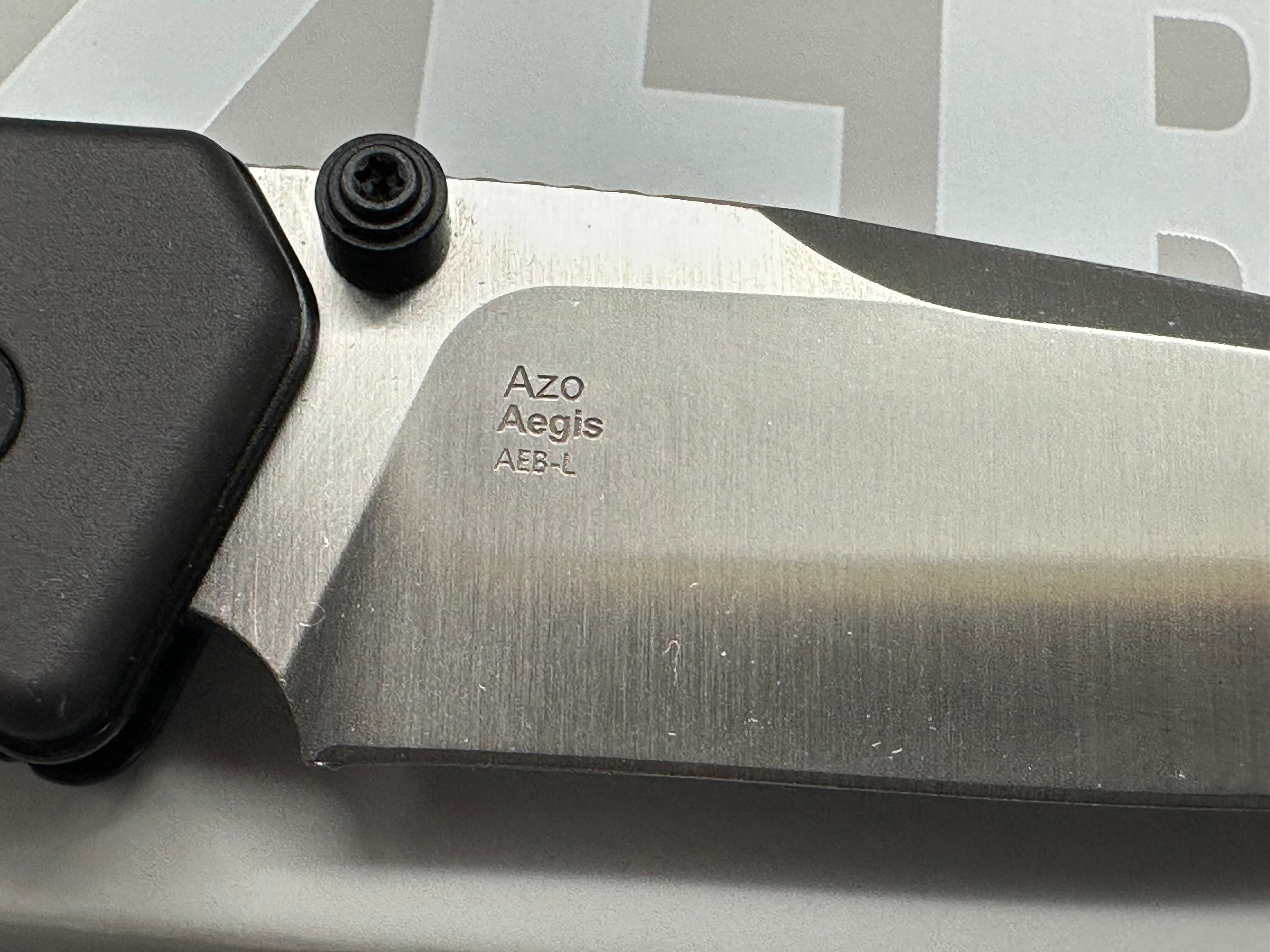 KIZER AEGIS FOLDING KNIFE GRAY ALUMINUM HANDLE AEB-L DROP POINT PLAIN EDGE SATIN FINISH