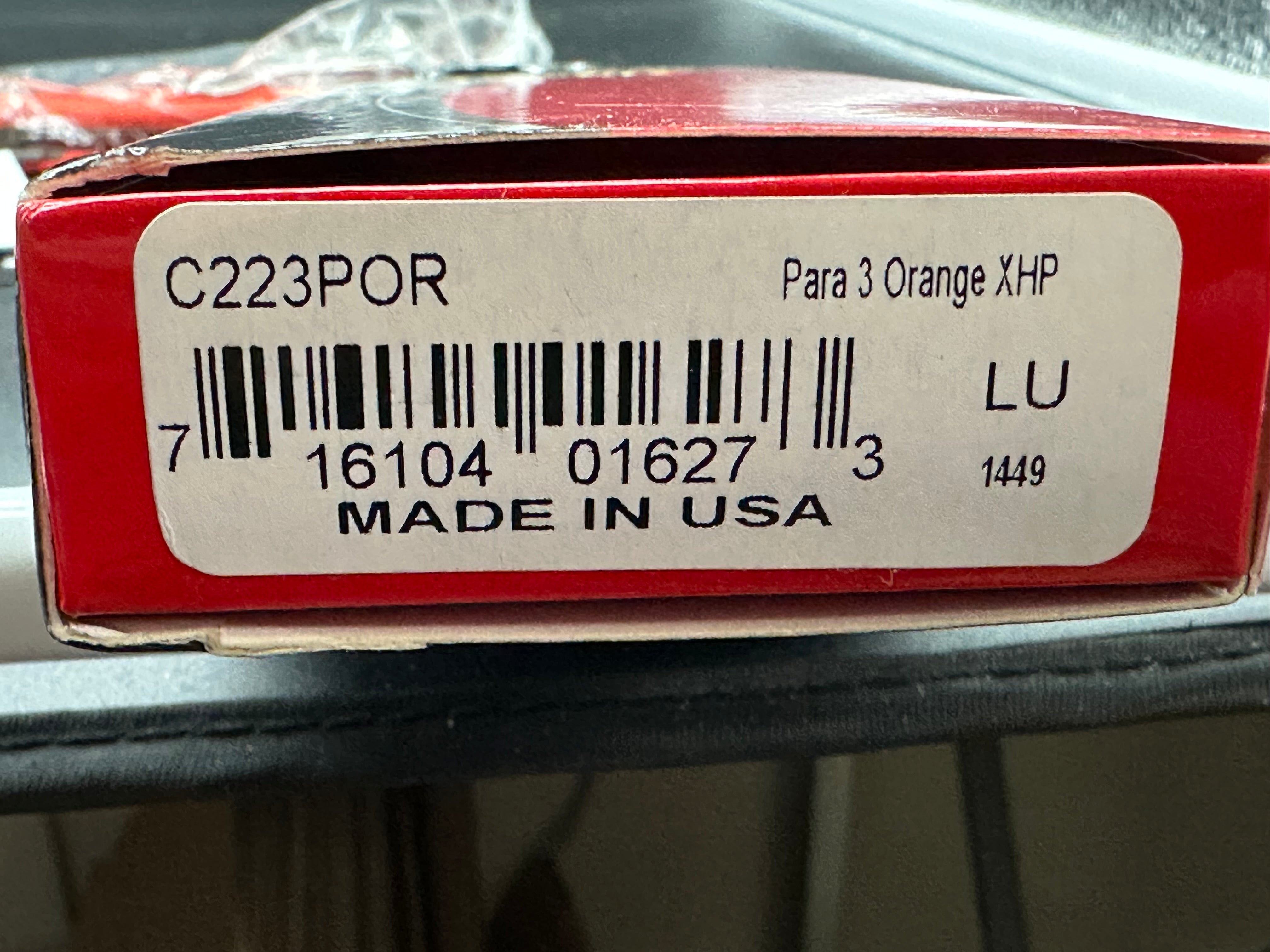 Spyderco Para 3 Lightweight (Cutlery Shoppe Exclusive), 2.93" CTS XHP Satin Blade with Orange FRN scales