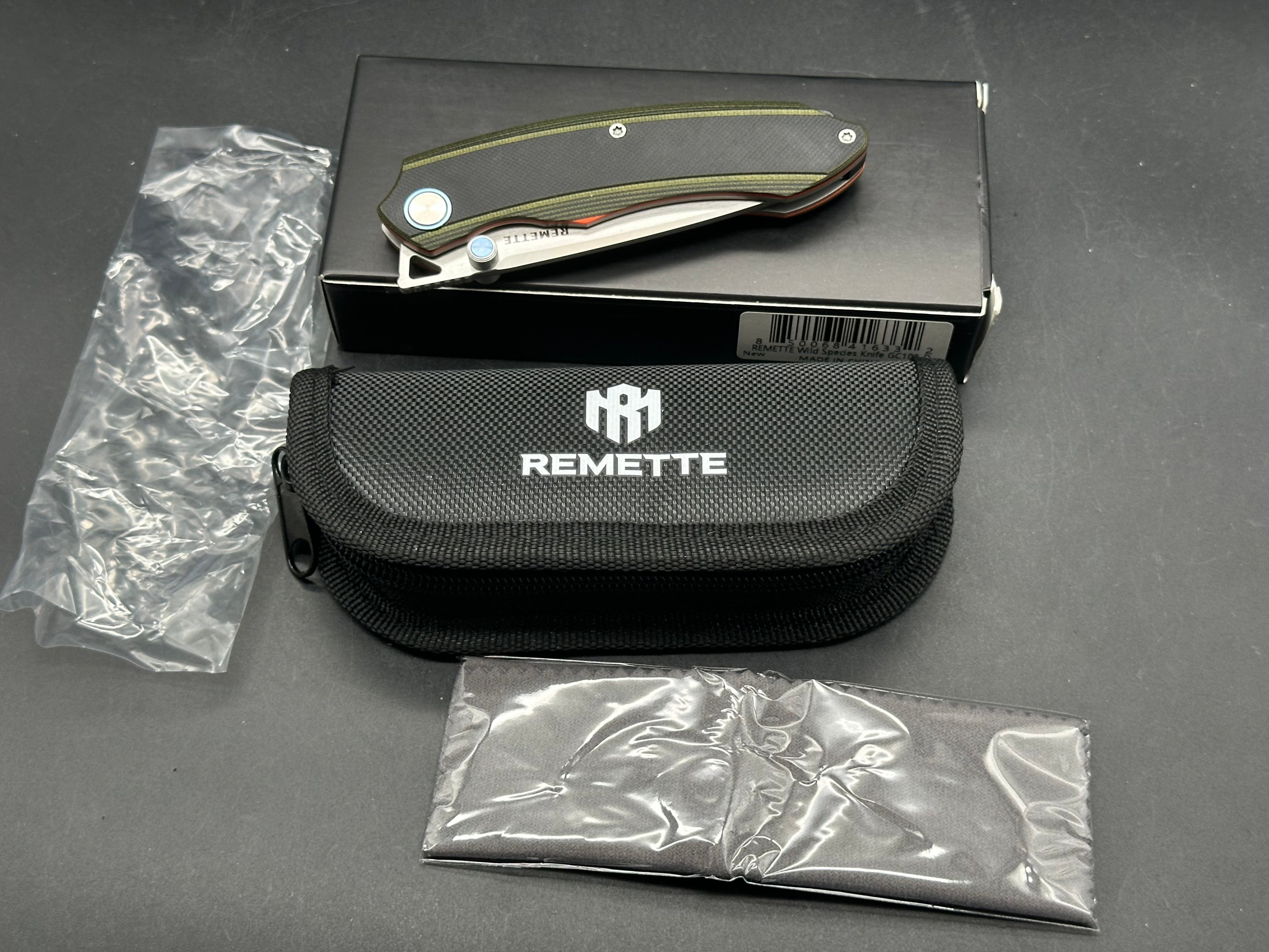 Remette Wild Species 3.1" 14C28N Blade, Green G10 Handle