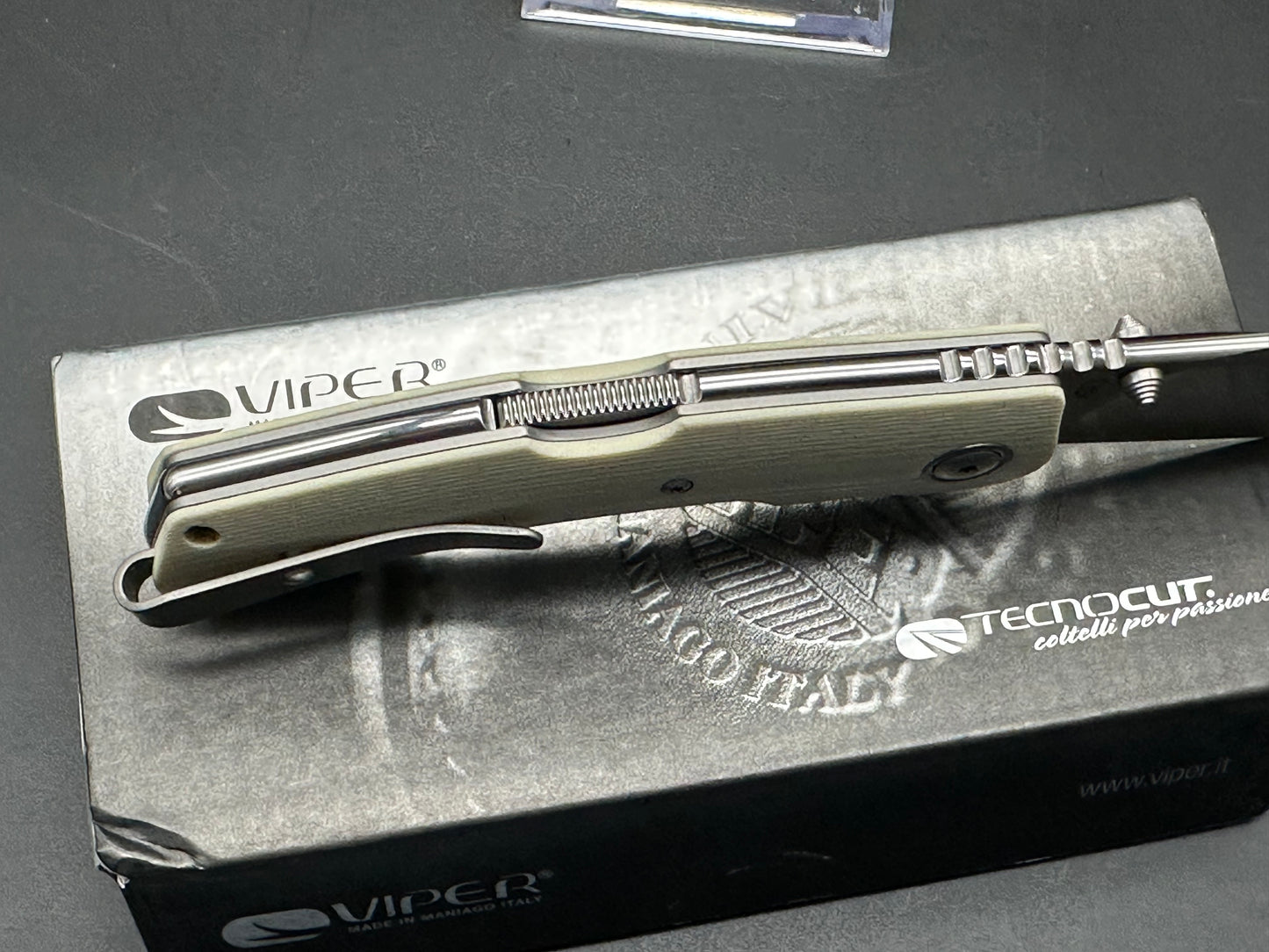 Viper Knives Turn Lockback Knife Ivory G-10 (3" Satin)