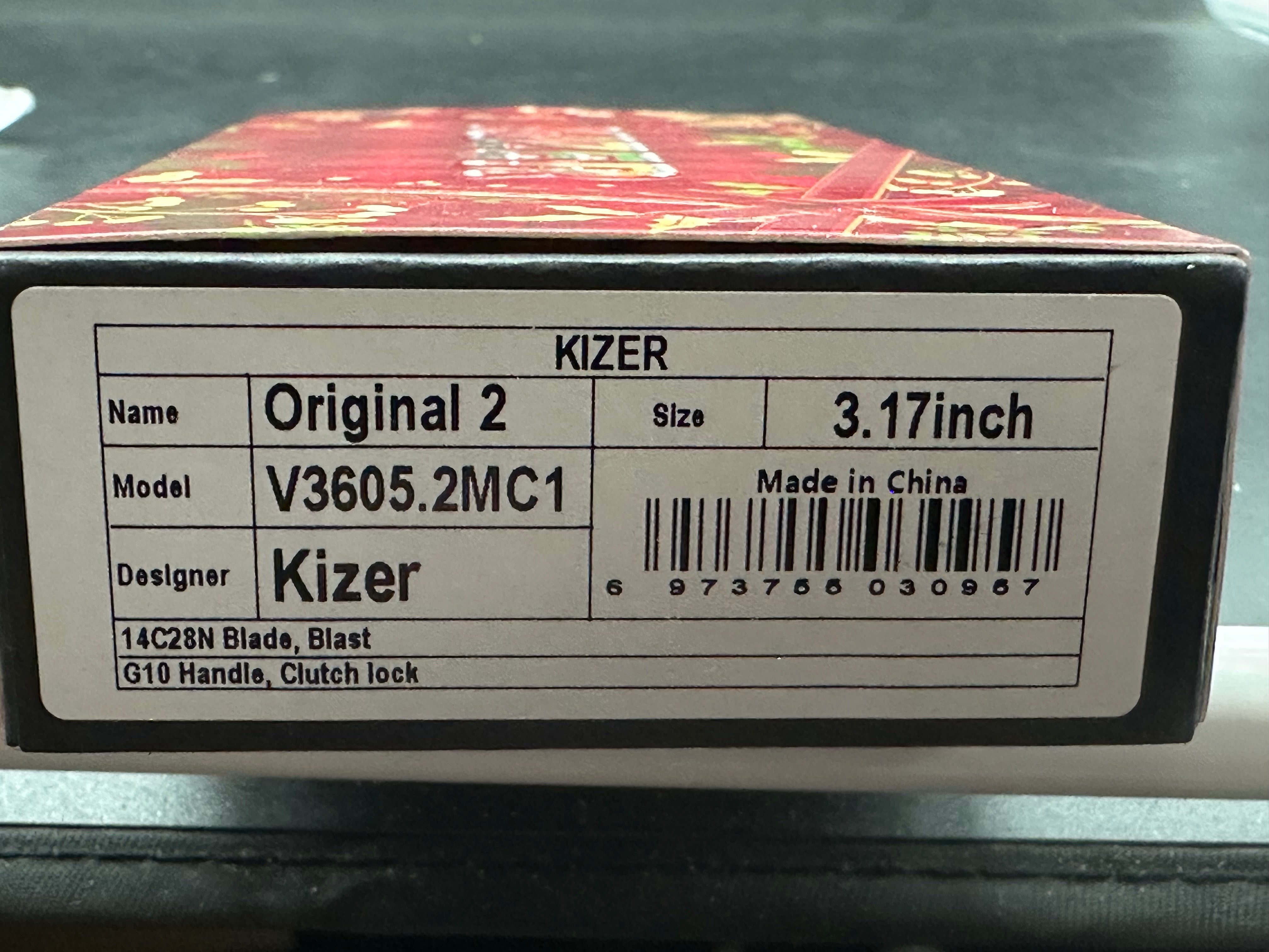 KIZER CHRISTMAS ORIGINAL 2 FOLDING KNIFE RED/WHITE PATTERN G10 HANDLE 14C28N DROP POINT PLAIN EDGE BLAST FINISH