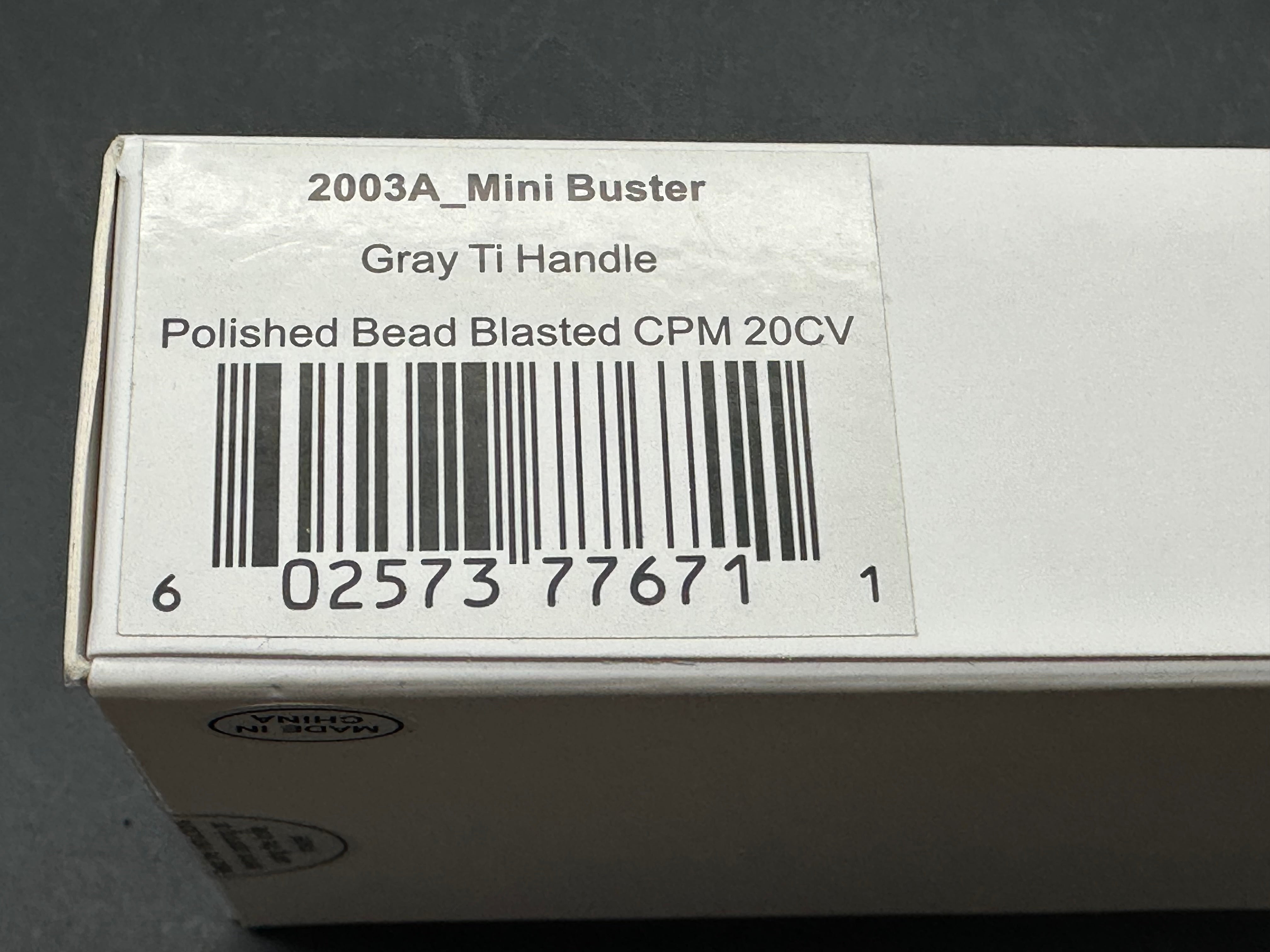 We Mini Snecx Buster: 3.43 polished and bead blasted CPM-20CV blade, flat grind. Caged double row ceramic ball bearings