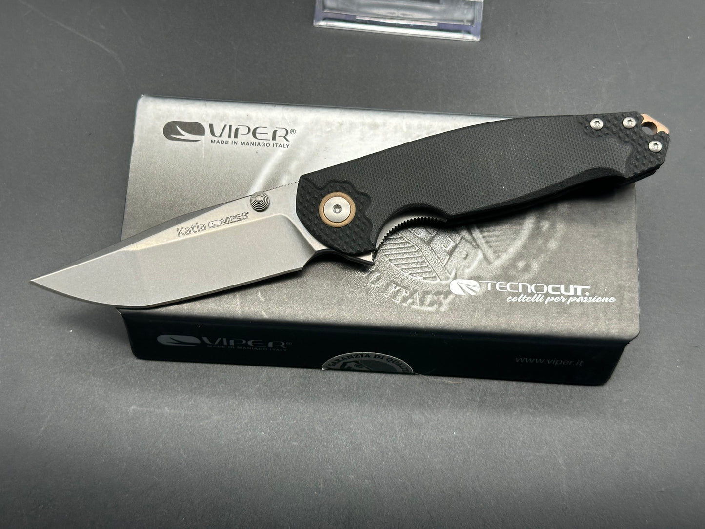 Viper Knives Vox Katla Liner Lock Knife Black G-10