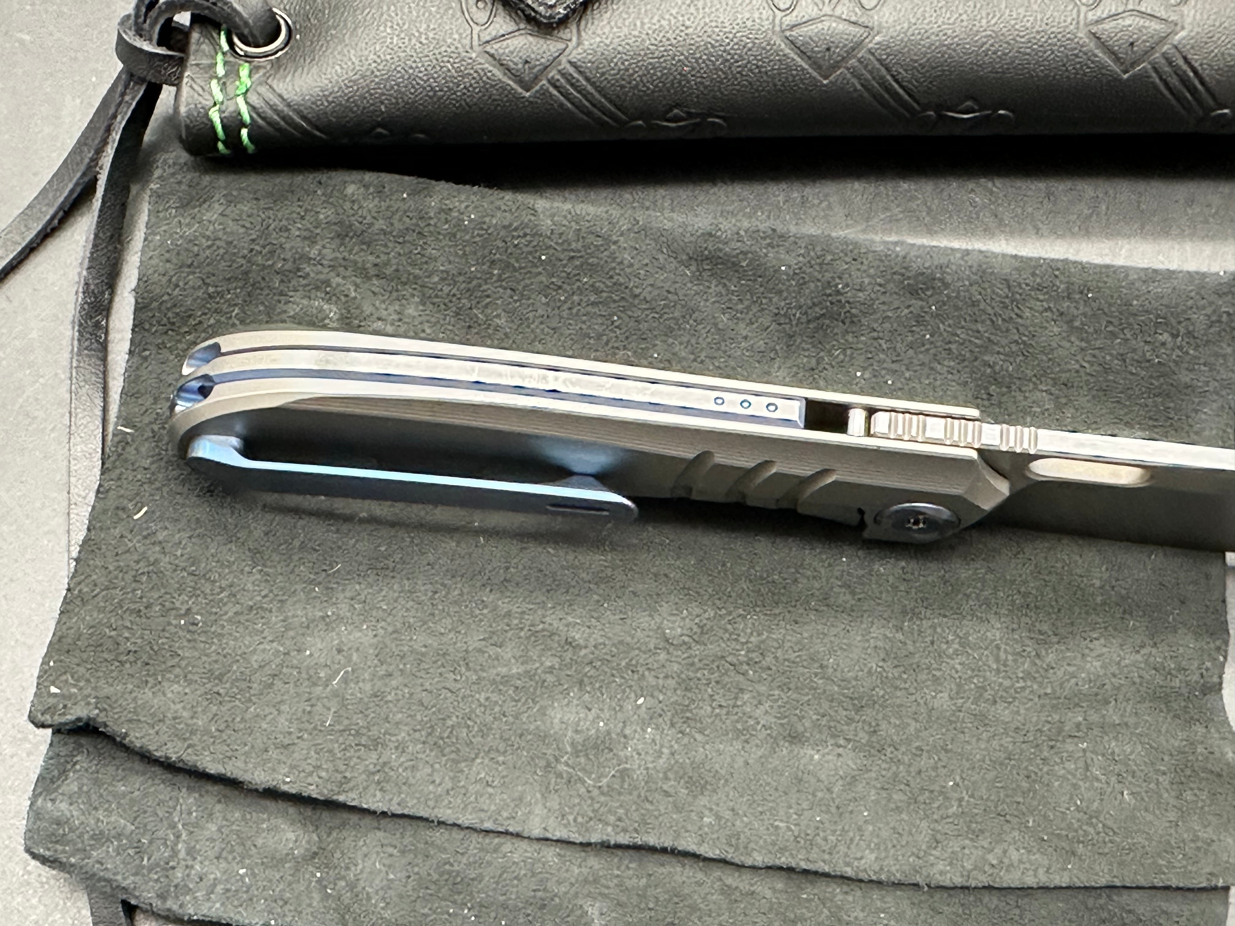 Poikilo Blade Gecko S2 titanium and M398 blade