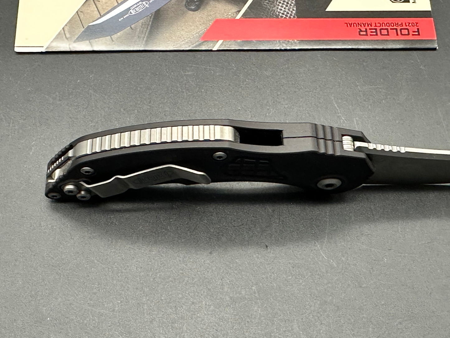 Microtech Brachial Auto Black Aluminum w/M390 blade