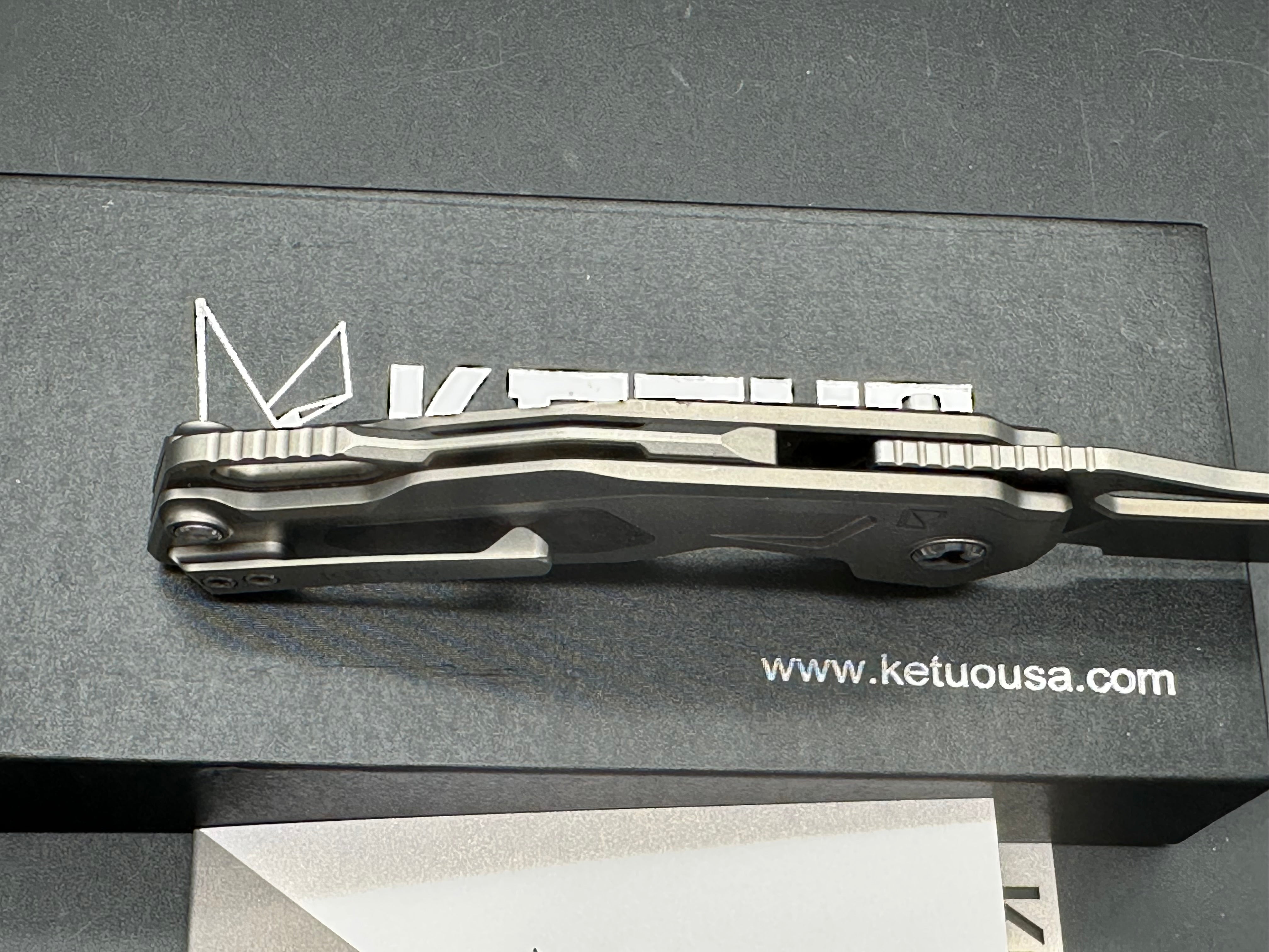 Ketuo Mini Griffin v2 titanium scales and tic coated M390 blade