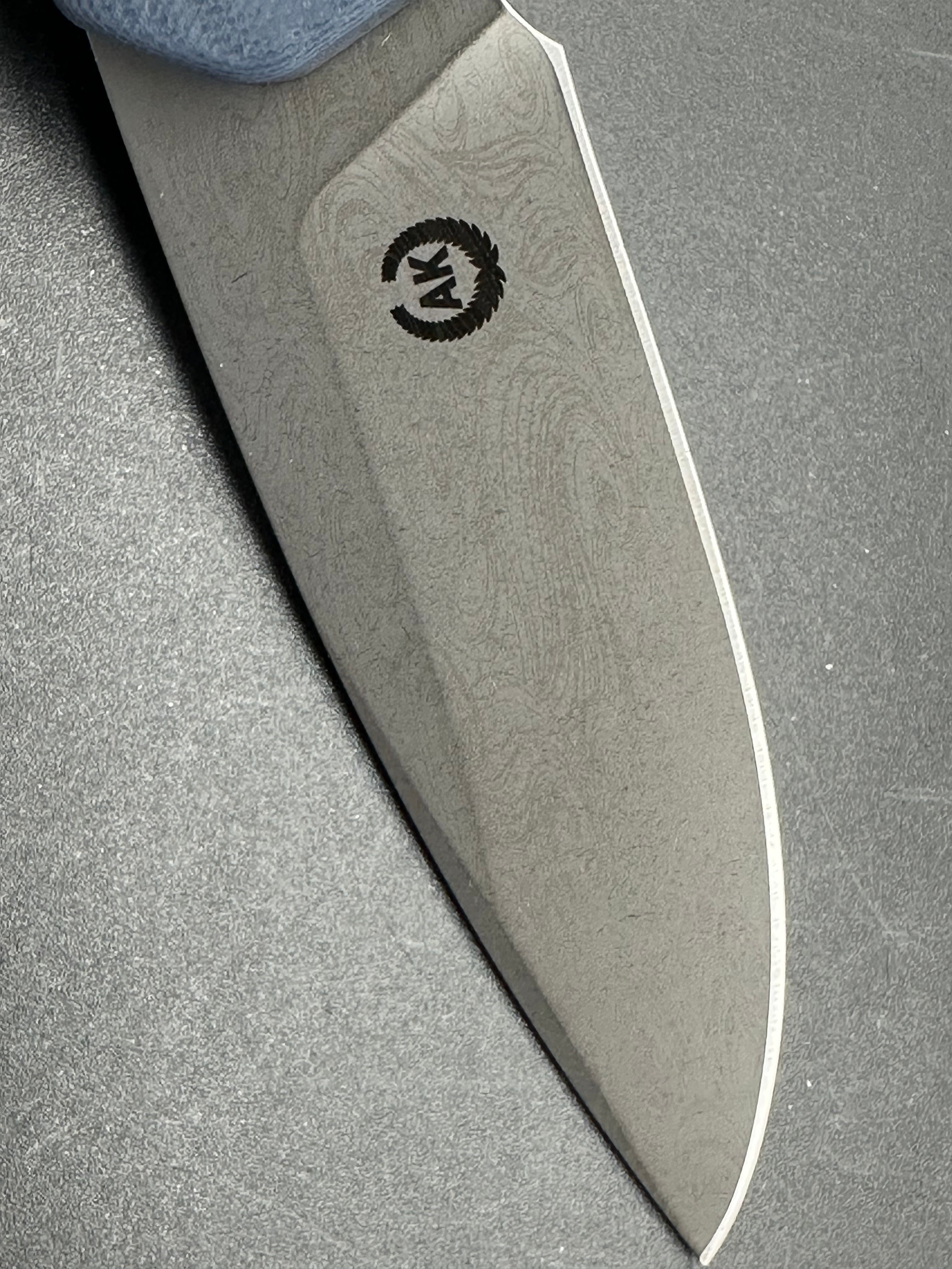 Asher Knives Spiro (Factory second) sea of snakes etch on the blade and clip grey scales