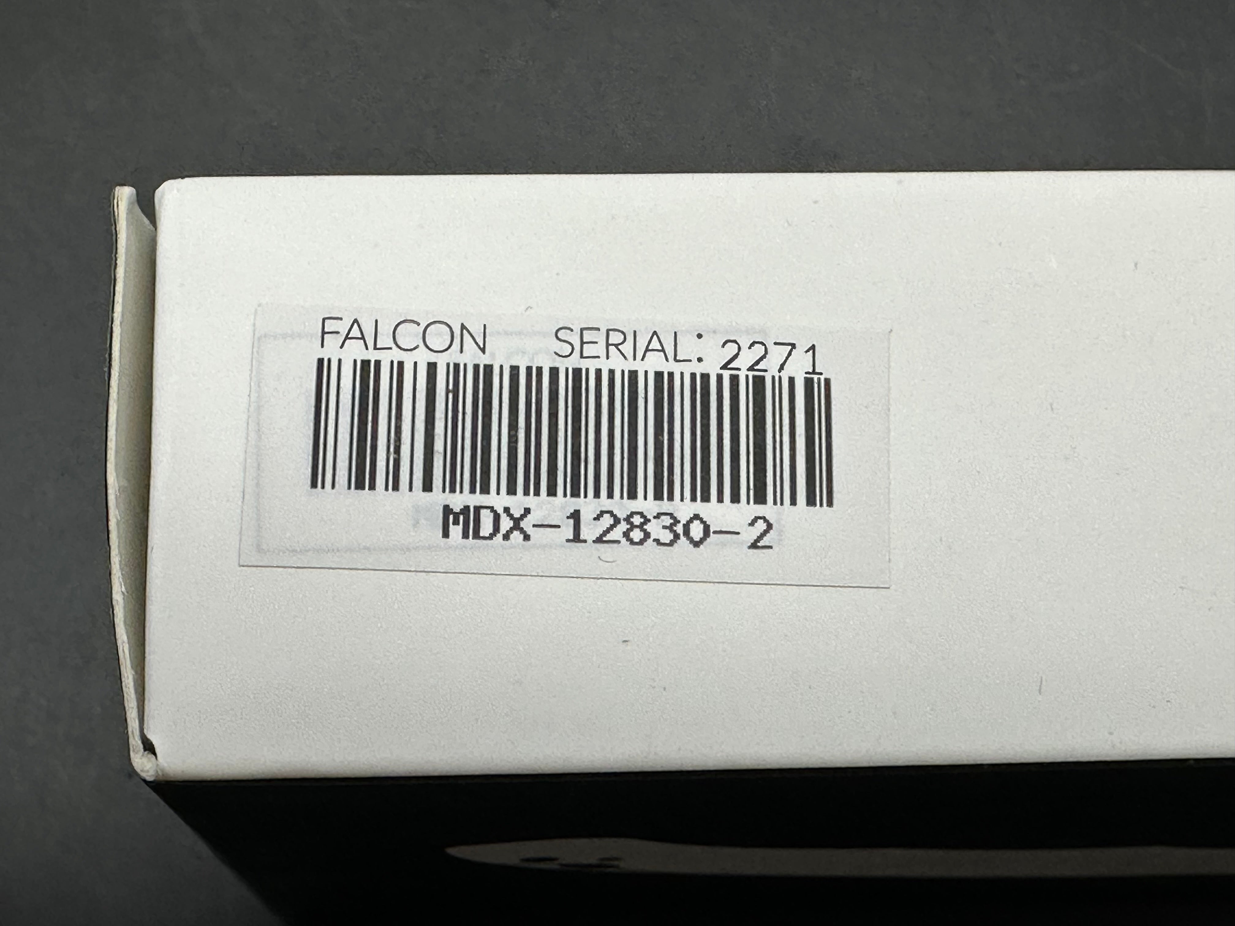 Massdrop Ferrum Forge Falcon: 2.875 inch satin finished S35VN blade Bead blasted titanium frame. Titanium clip