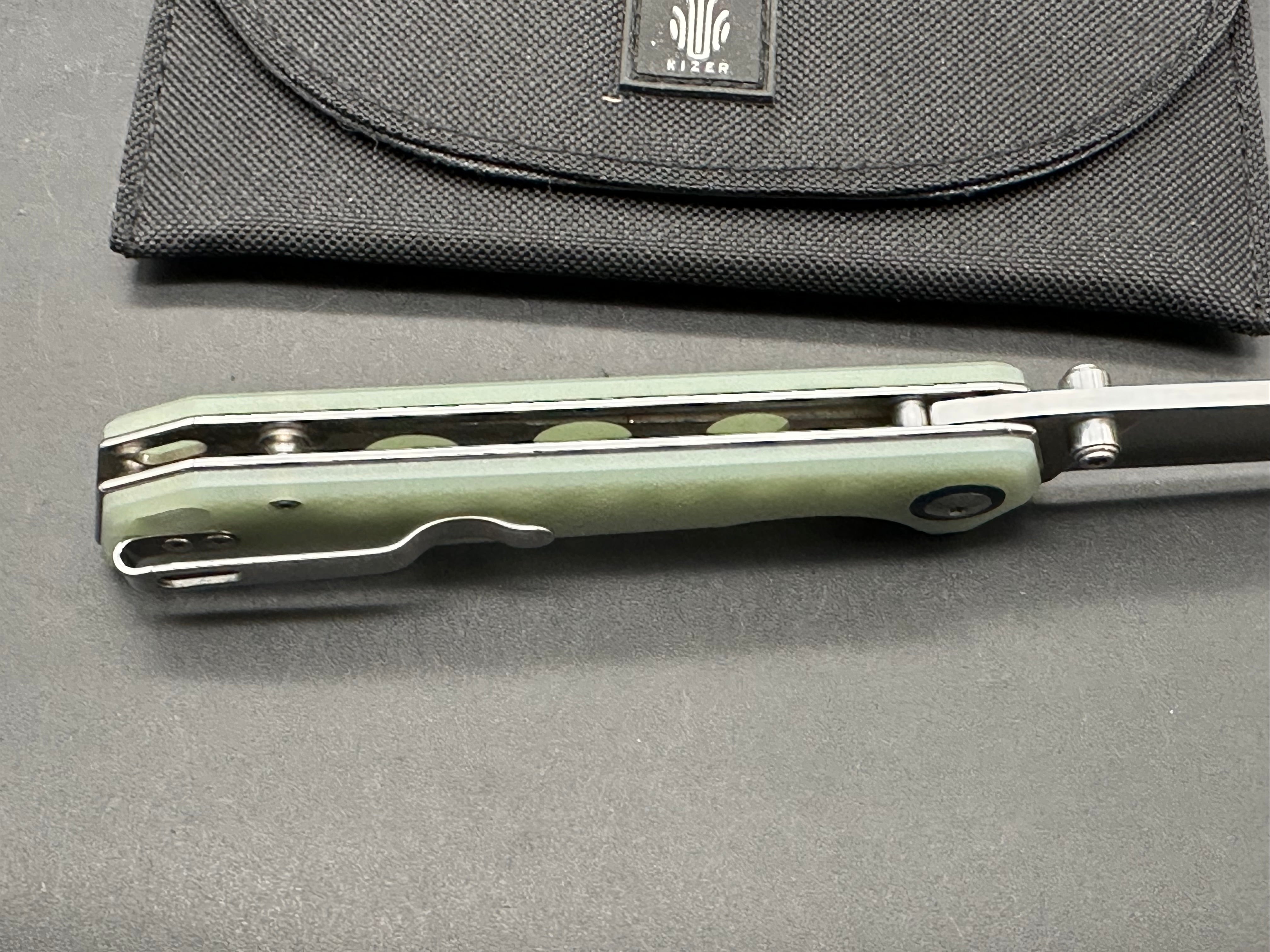 Kizer Beglieghter - CPM-20CV Steel