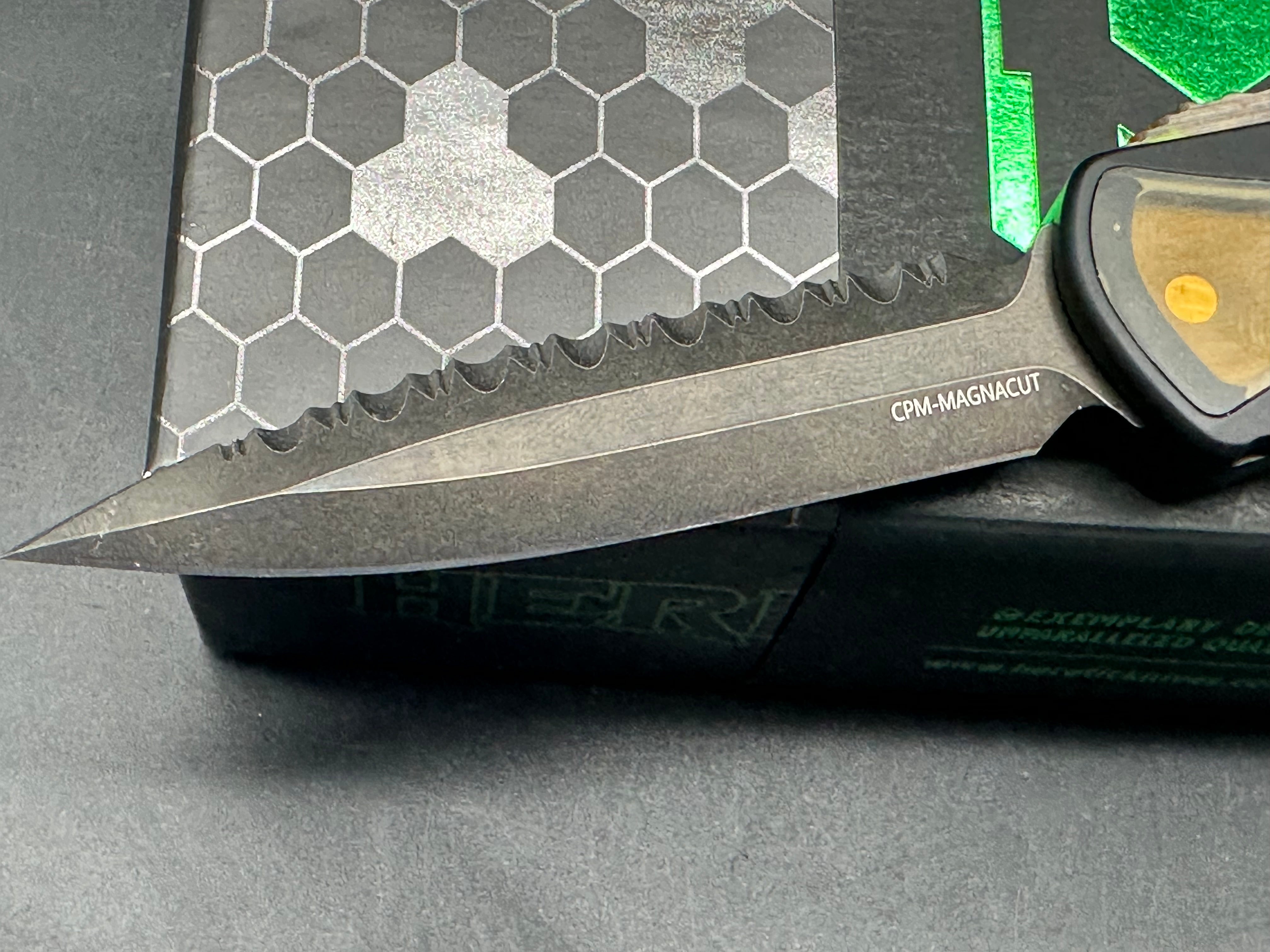 Heretic Manticore E Double Edge DLC Full Serrated Ultem inlay