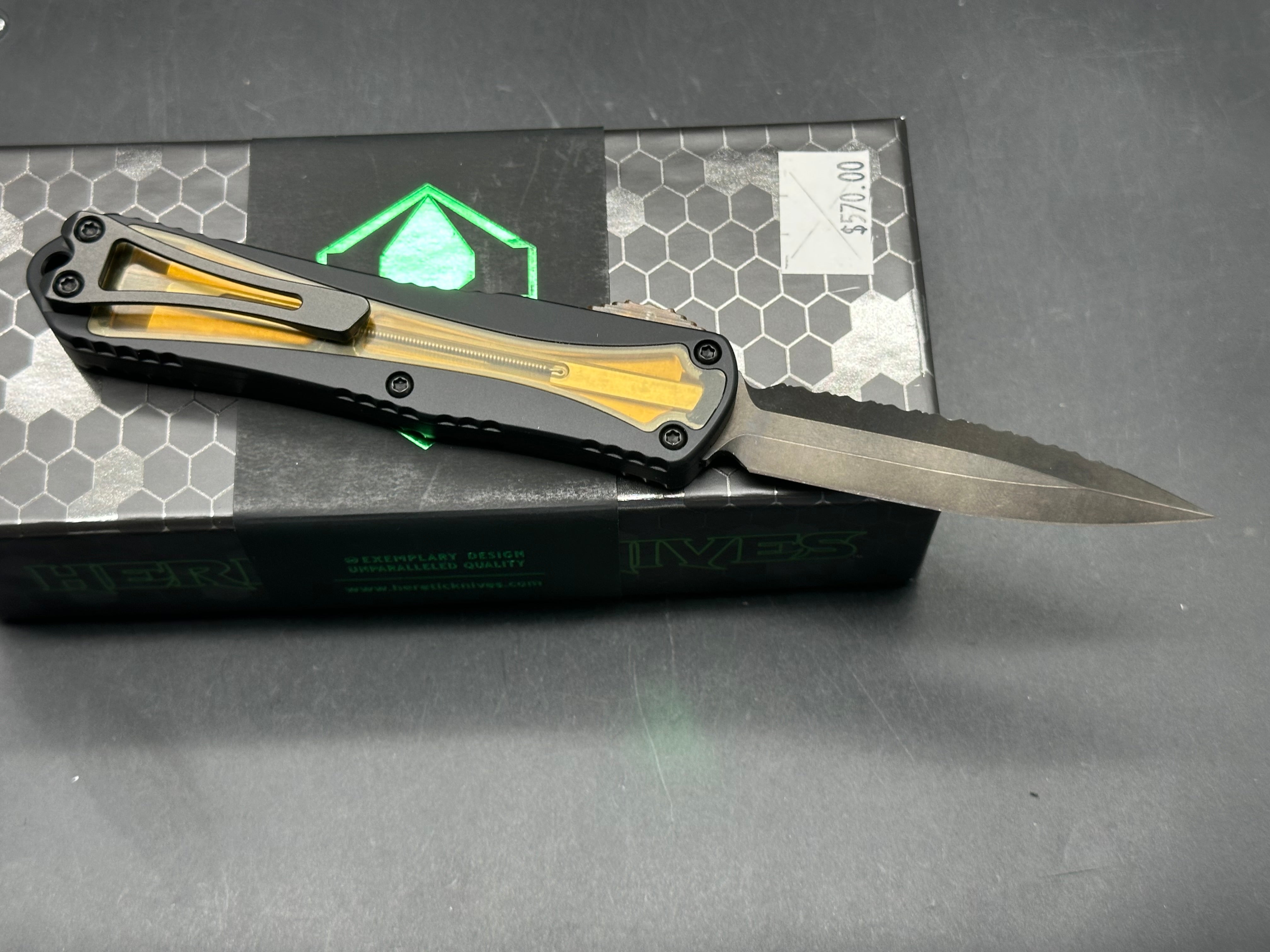 Heretic Manticore E Double Edge DLC Full Serrated Ultem inlay