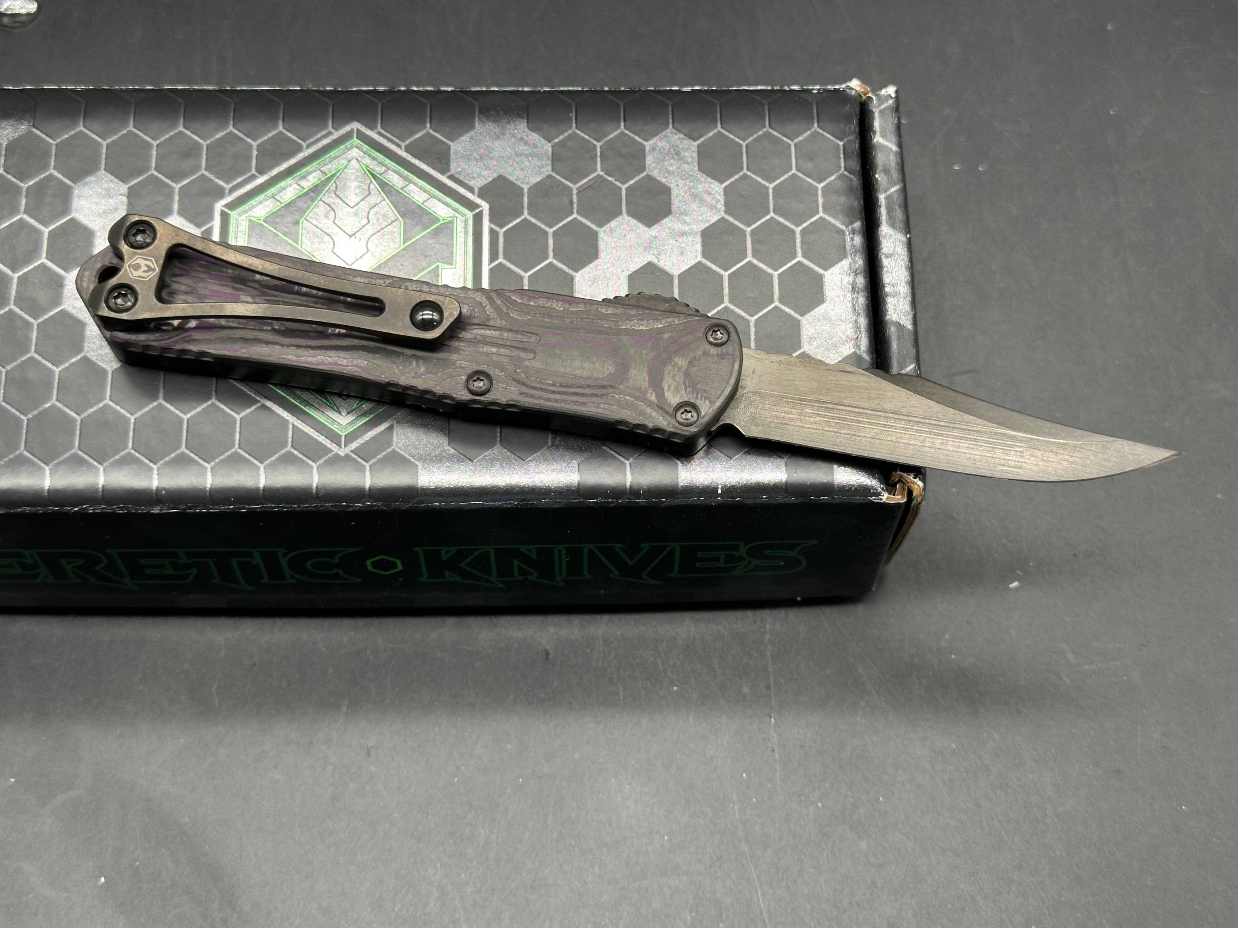Heretic Manticore S Bowie DLC Black Ano w/Purple camo carbon
