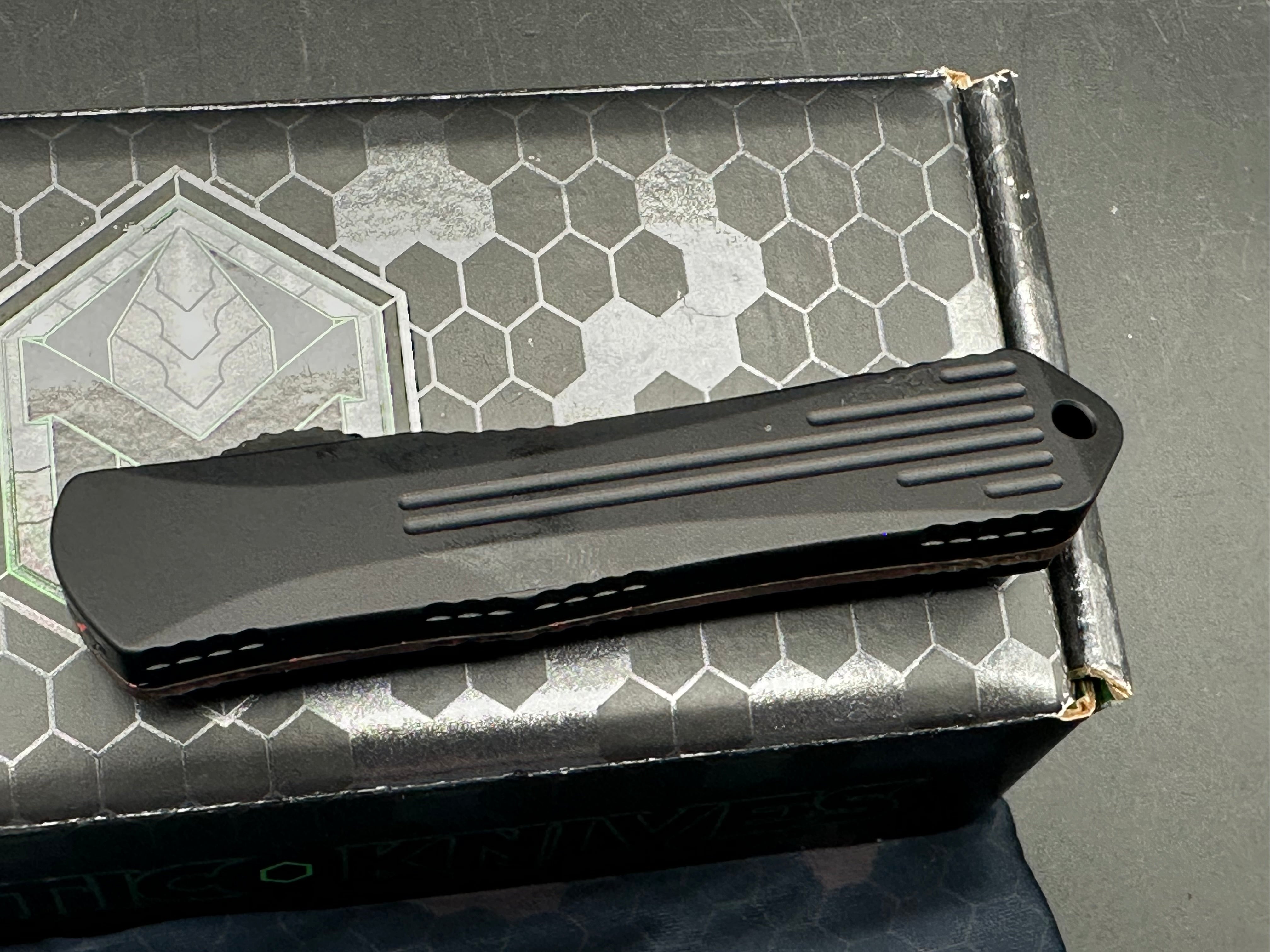 Heretic Manticore S Bowie DLC black ano w/Orange camo carbon