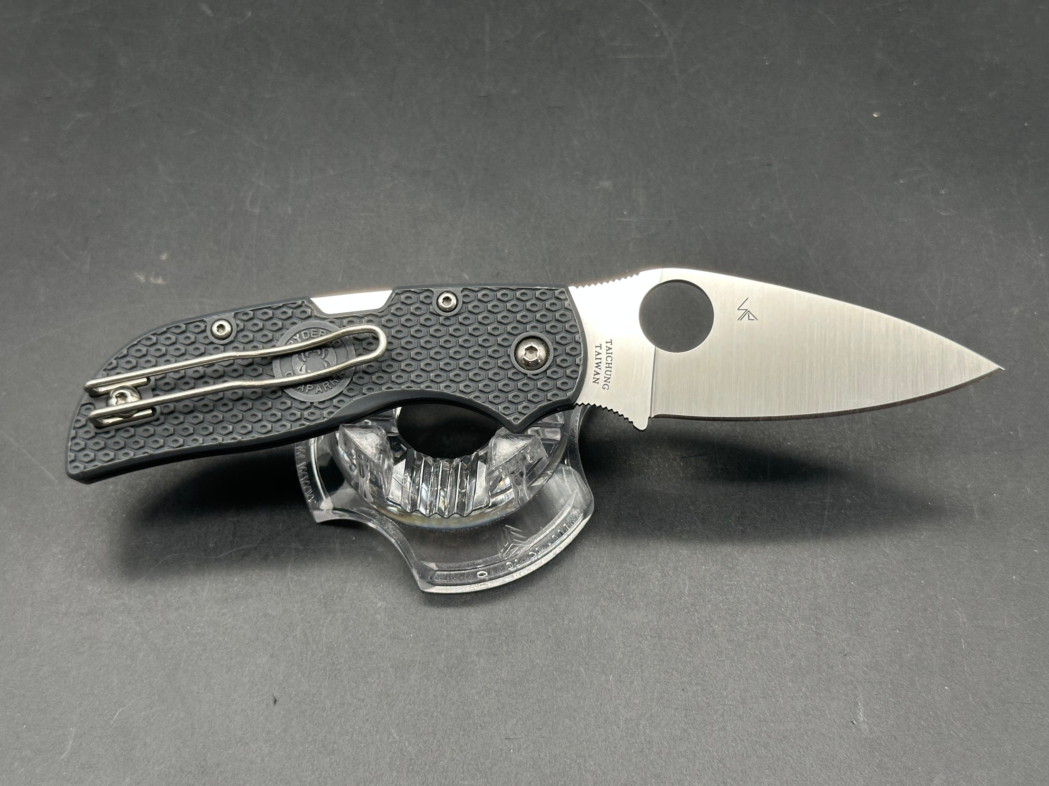 Spyderco Chaparral Lightweight - CTS-XHP Steel