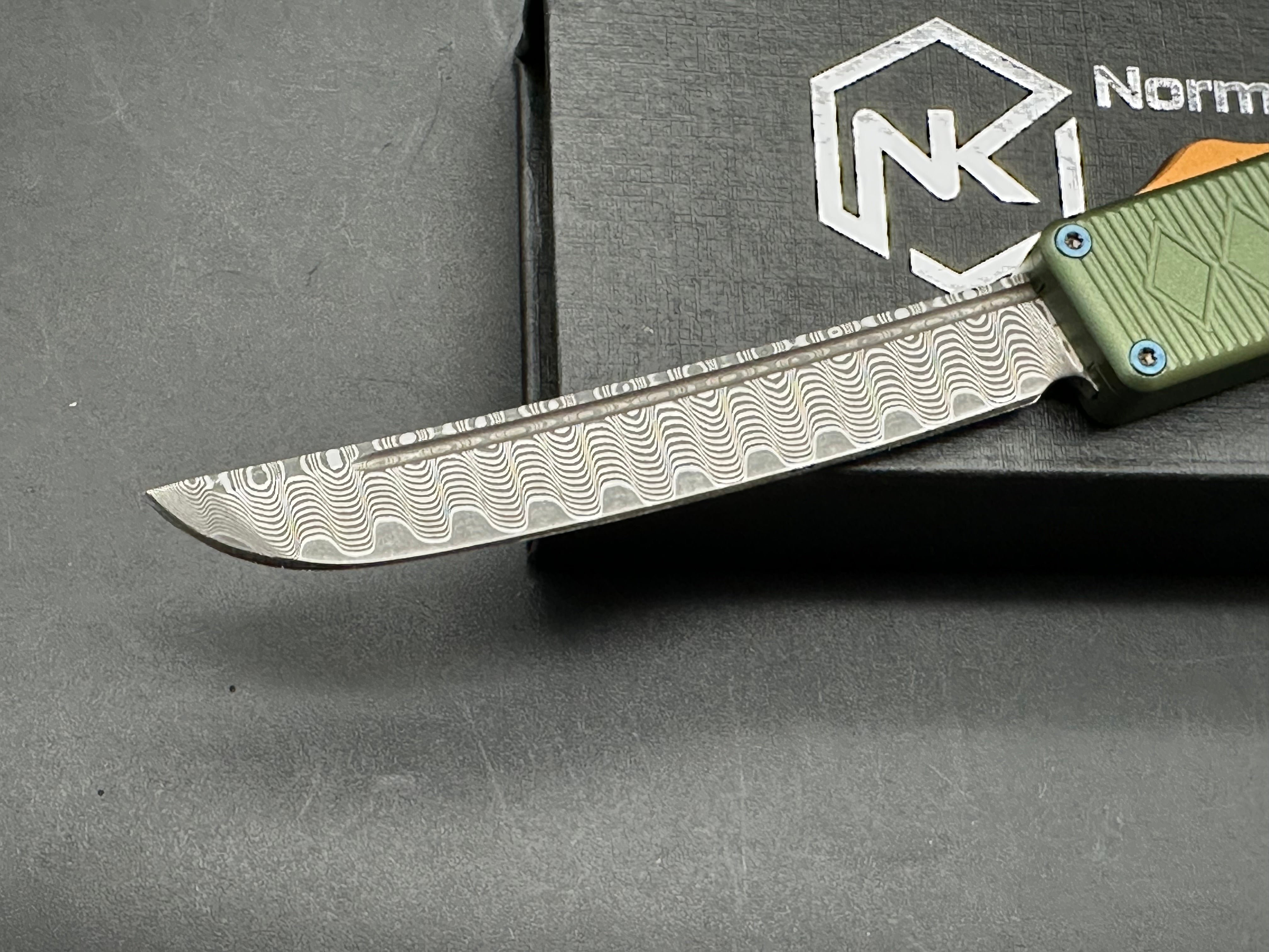 Normandy Knives Shogun: 3.5 inch OTF Damascus VG10 blade