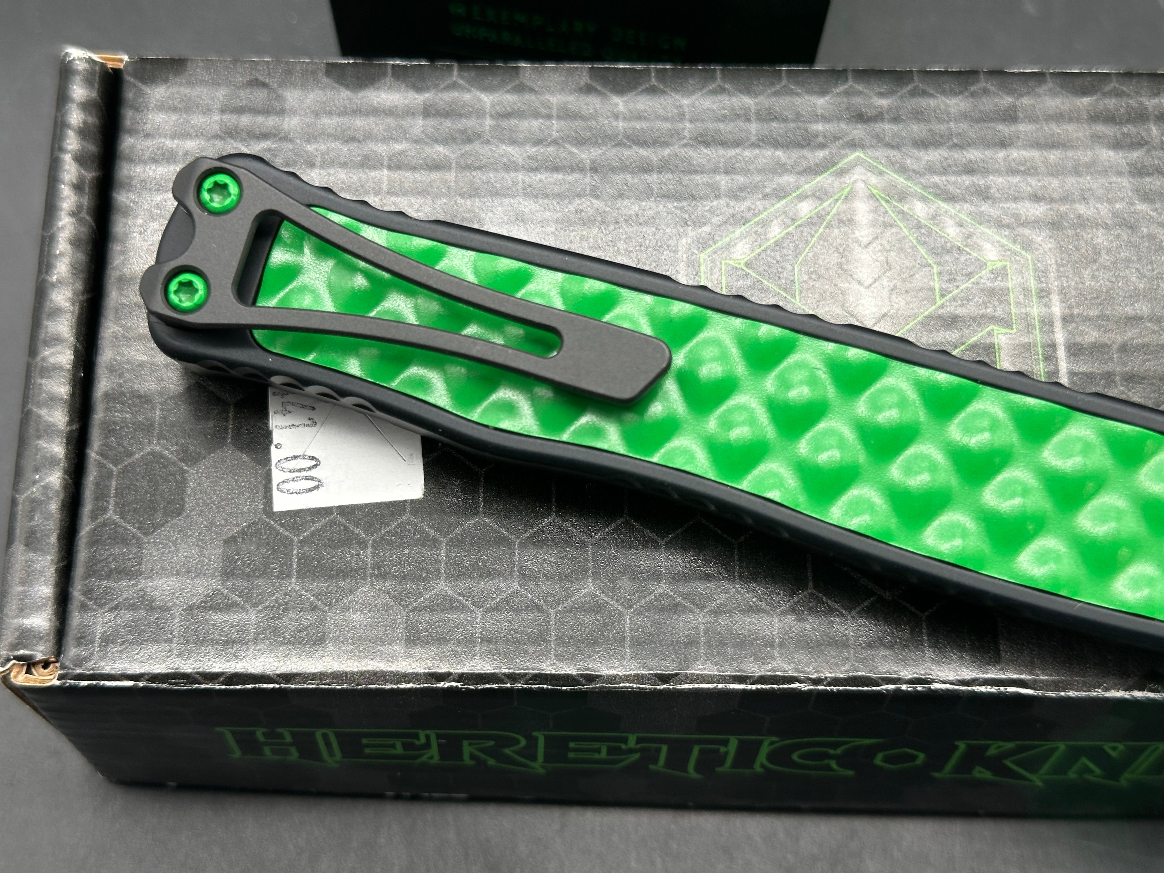 Heretic Cleric 2 tanto DLC toxic green hardware
