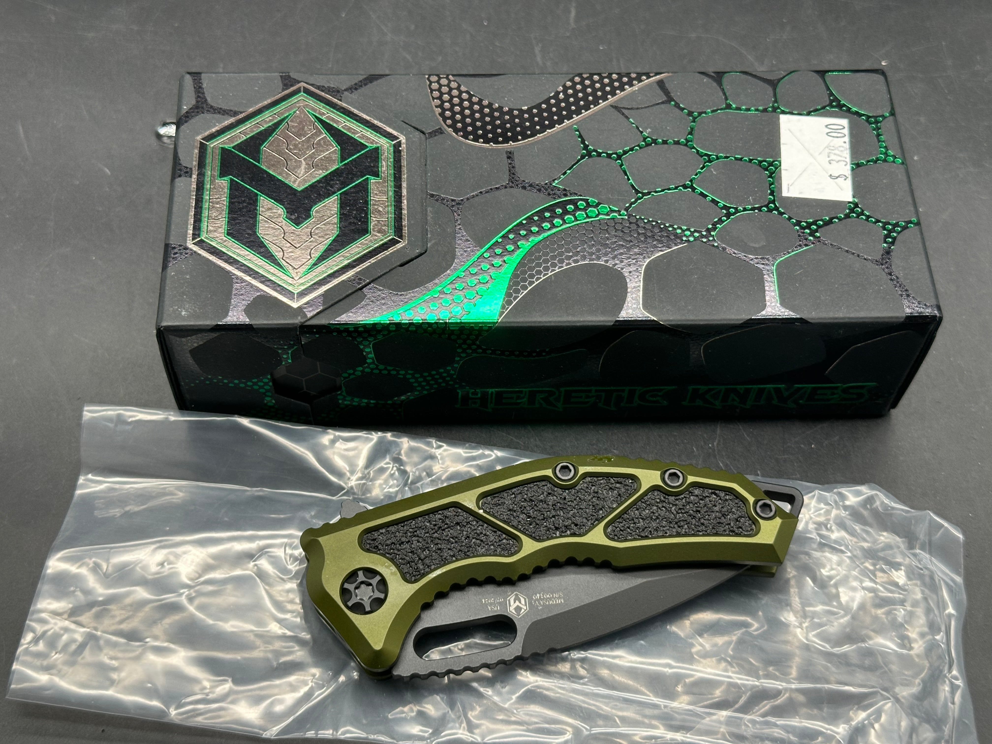 Heretic Medusa Tanto Black / OD Green