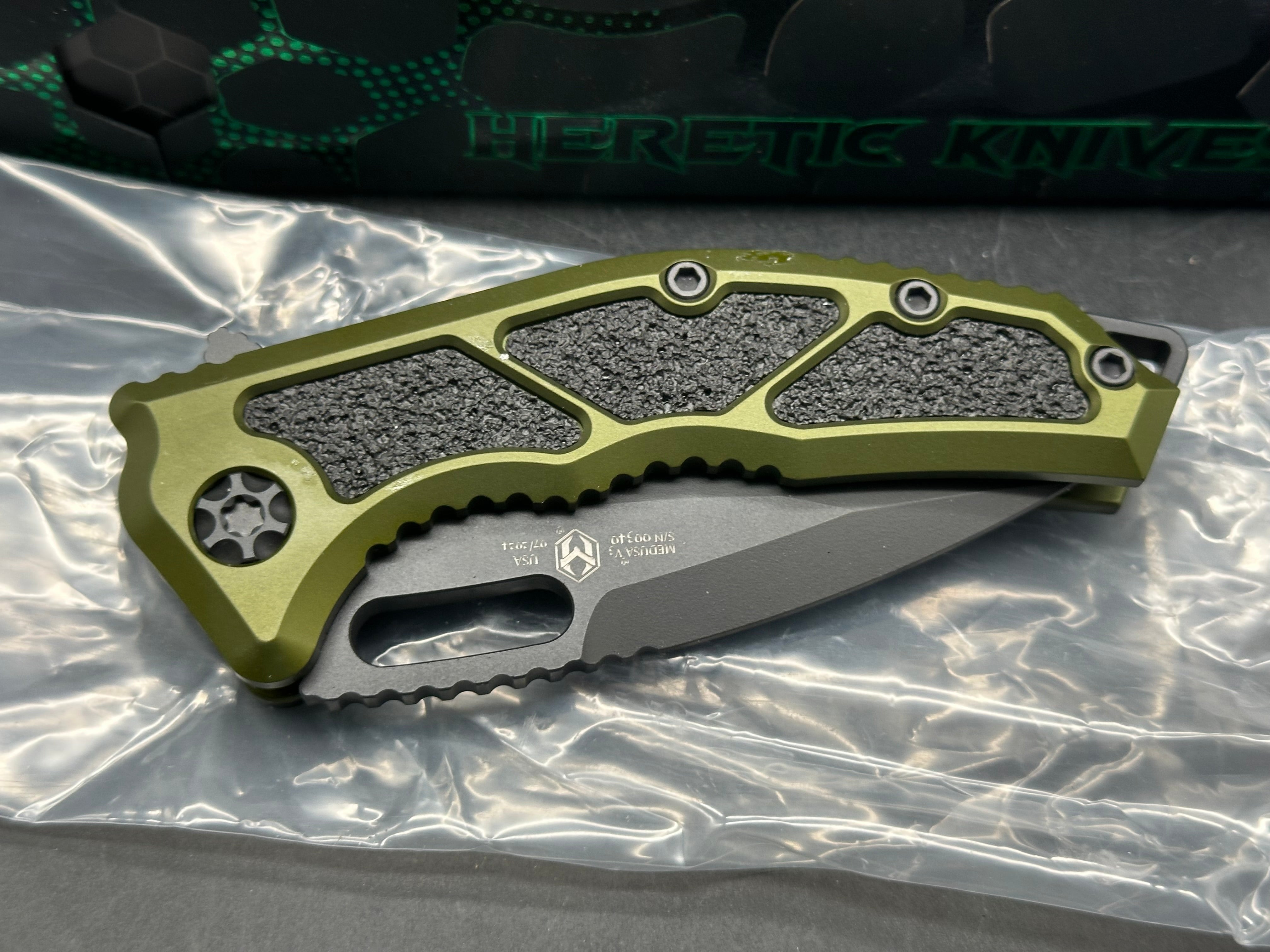 Heretic Medusa Tanto Black / OD Green