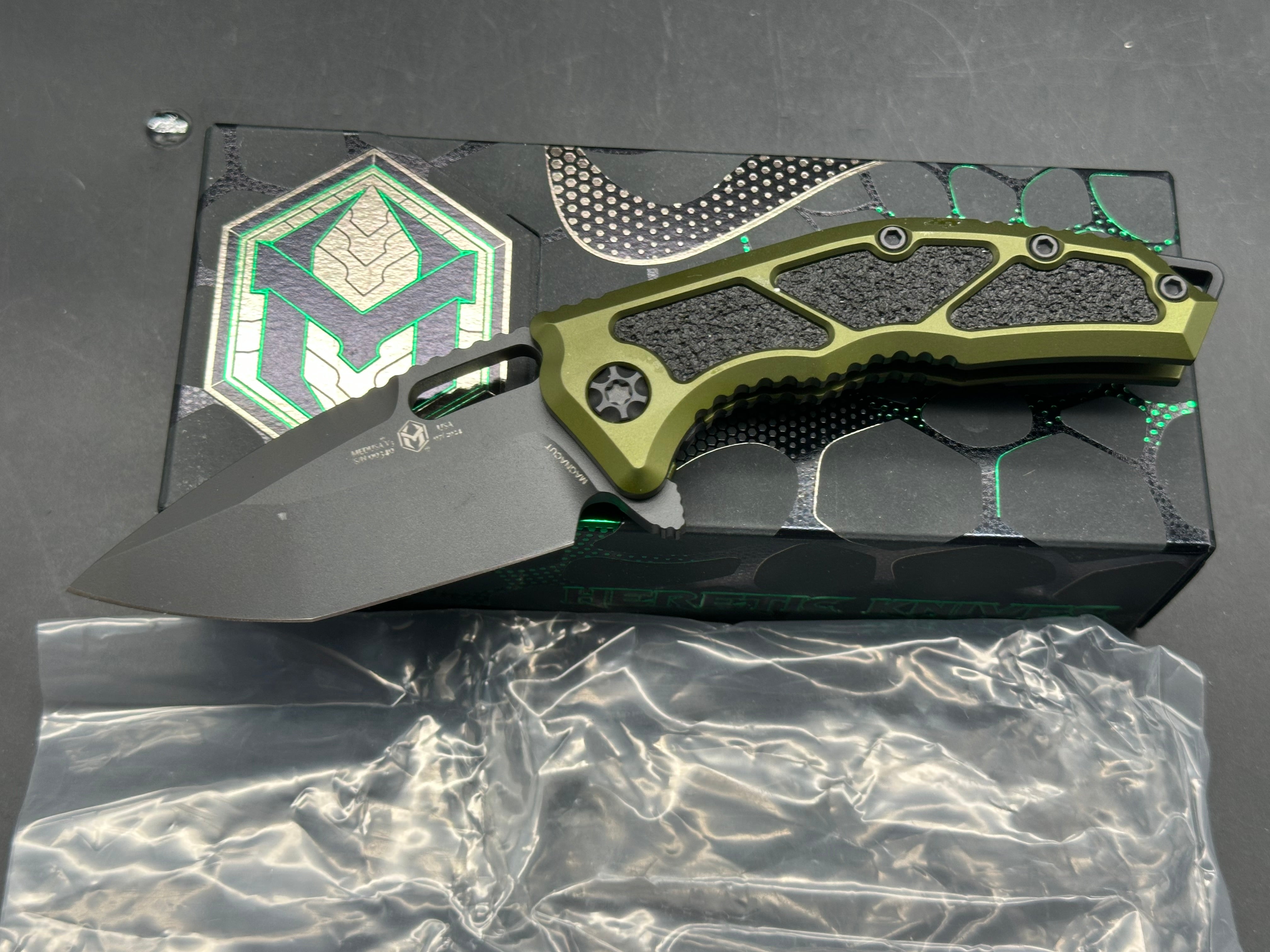 Heretic Medusa Tanto Black / OD Green