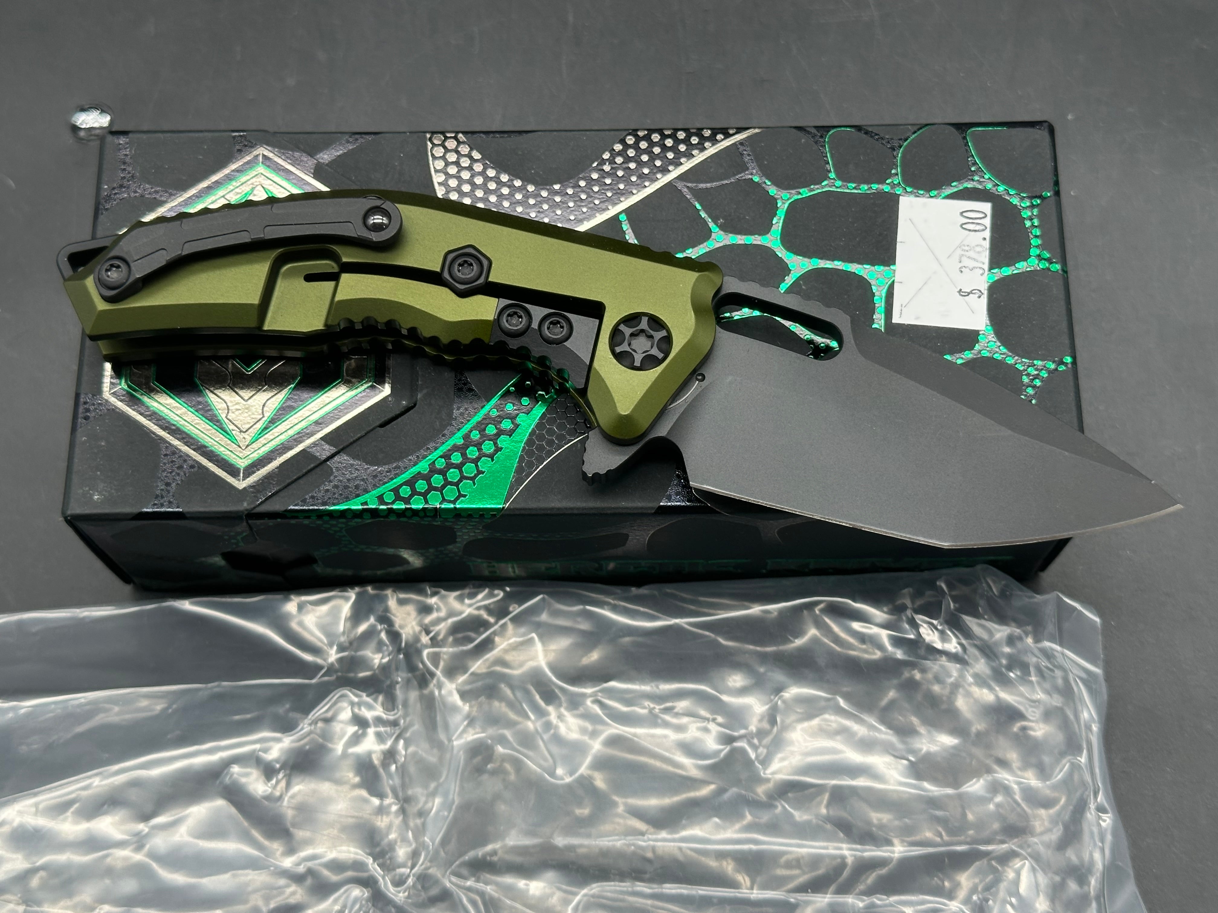 Heretic Medusa Tanto Black / OD Green