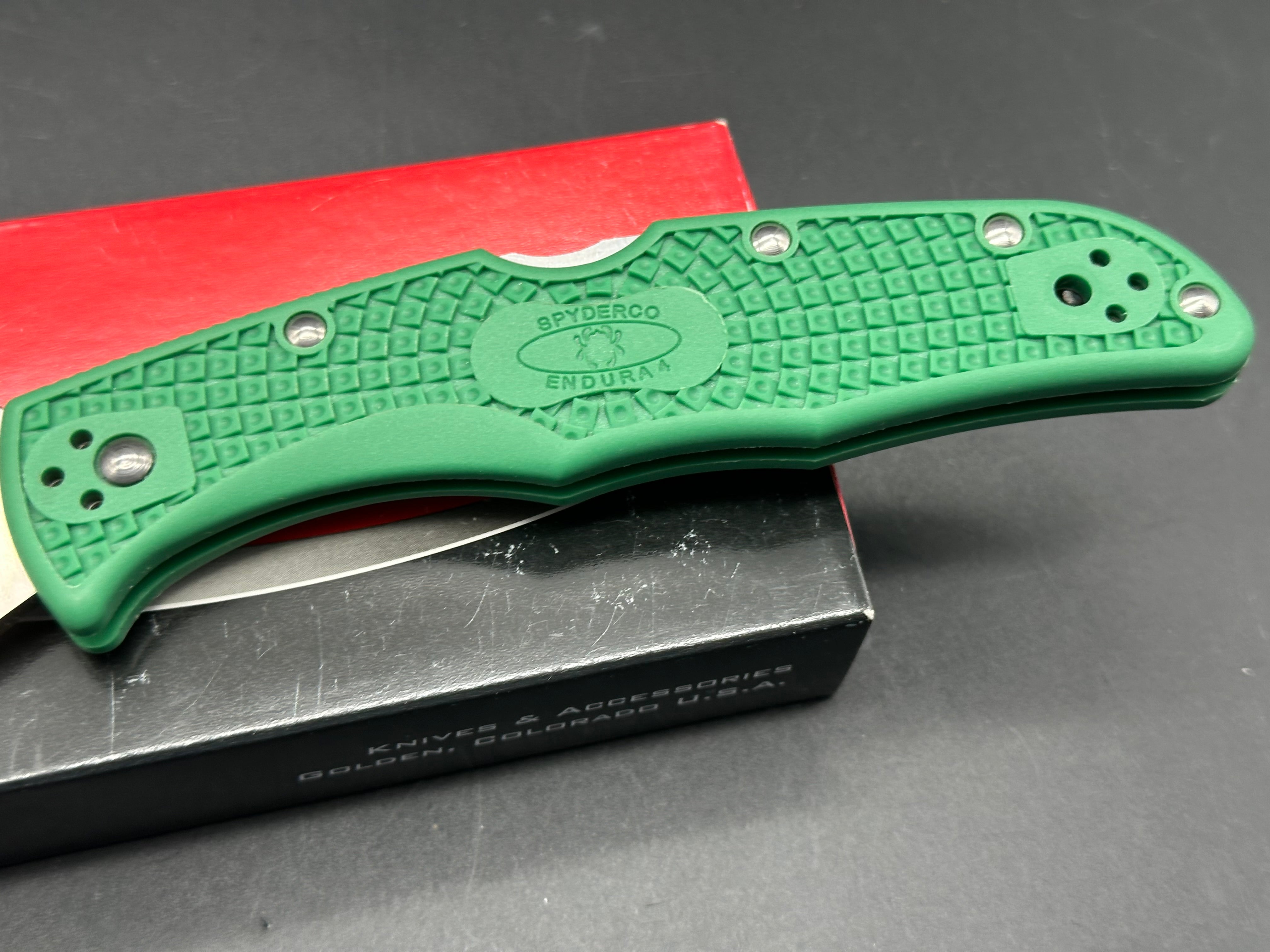 Spyderco Endura 4 Knife Flat Ground Green FRN (3.75" Satin)