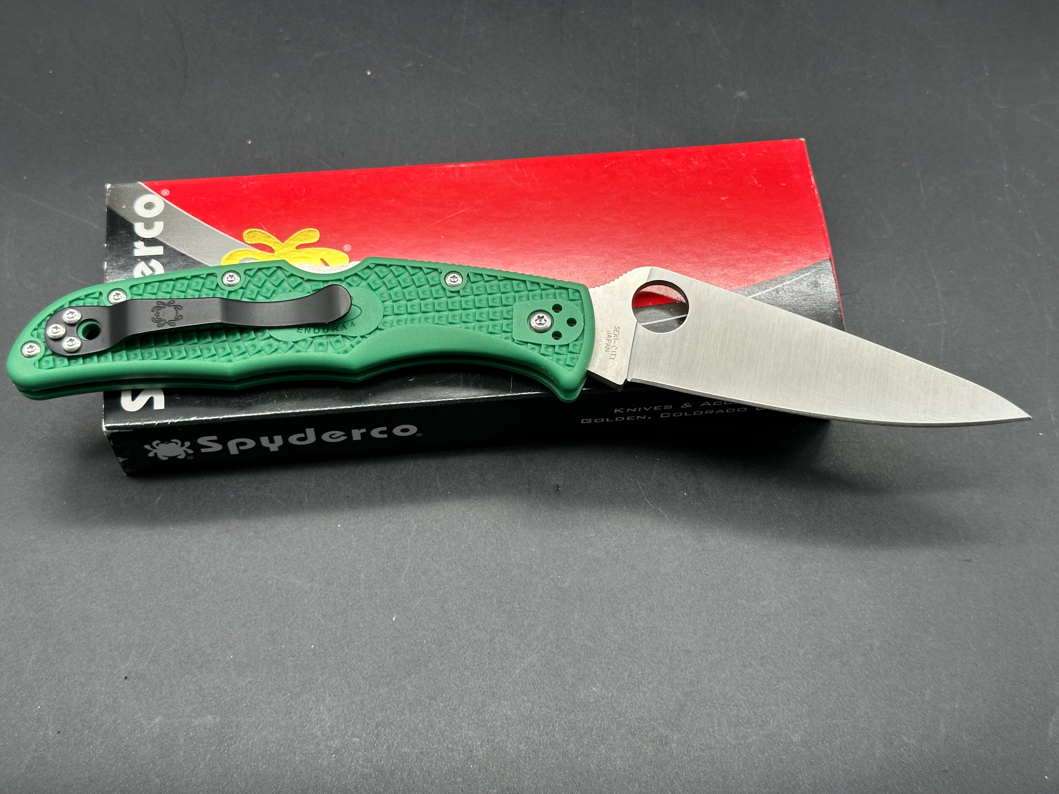 Spyderco Endura 4 Knife Flat Ground Green FRN (3.75" Satin)