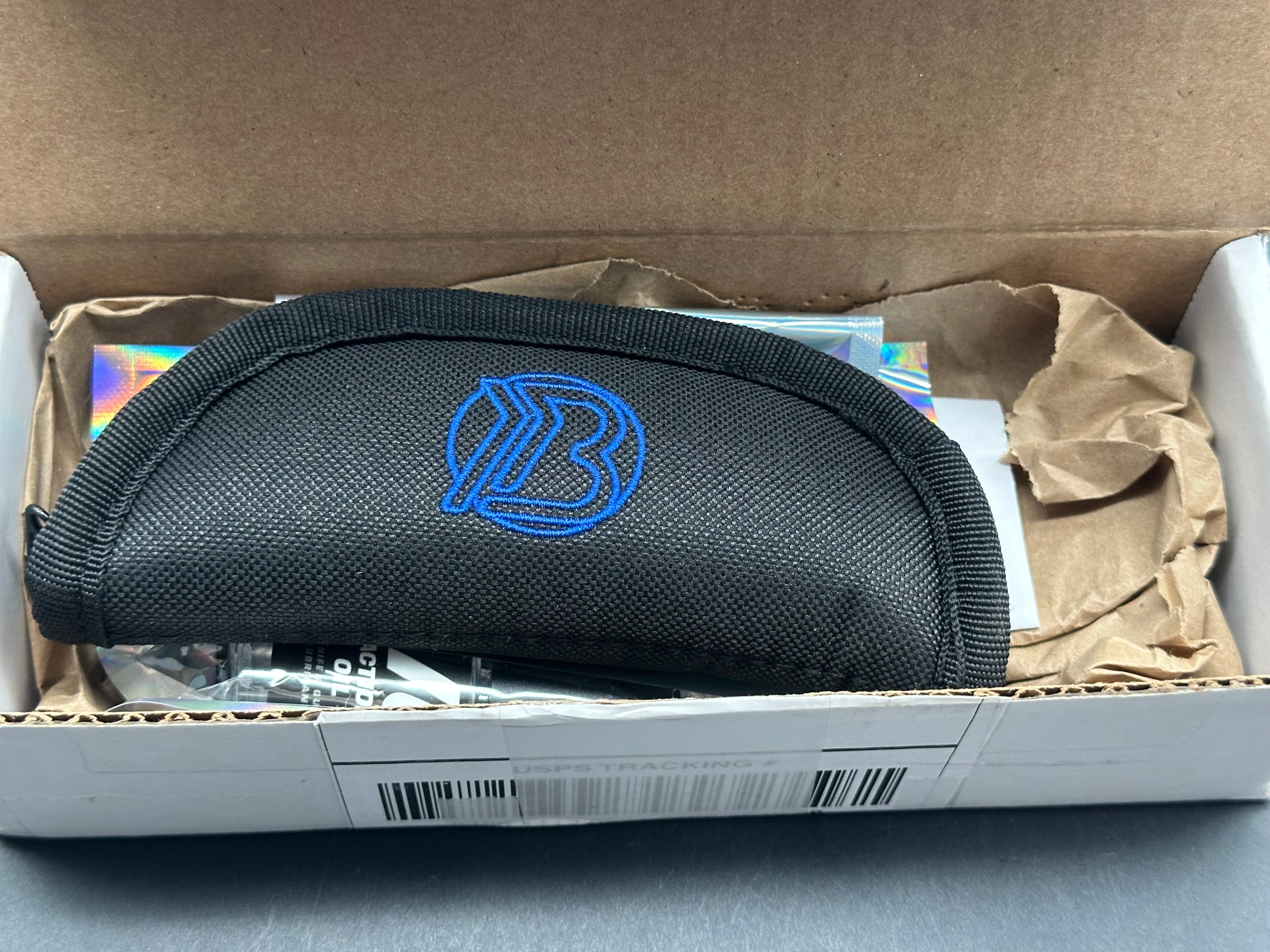 Brian Brown Yeager M V3 - LNIB- American Edge exclusive - Gecko CF inlays