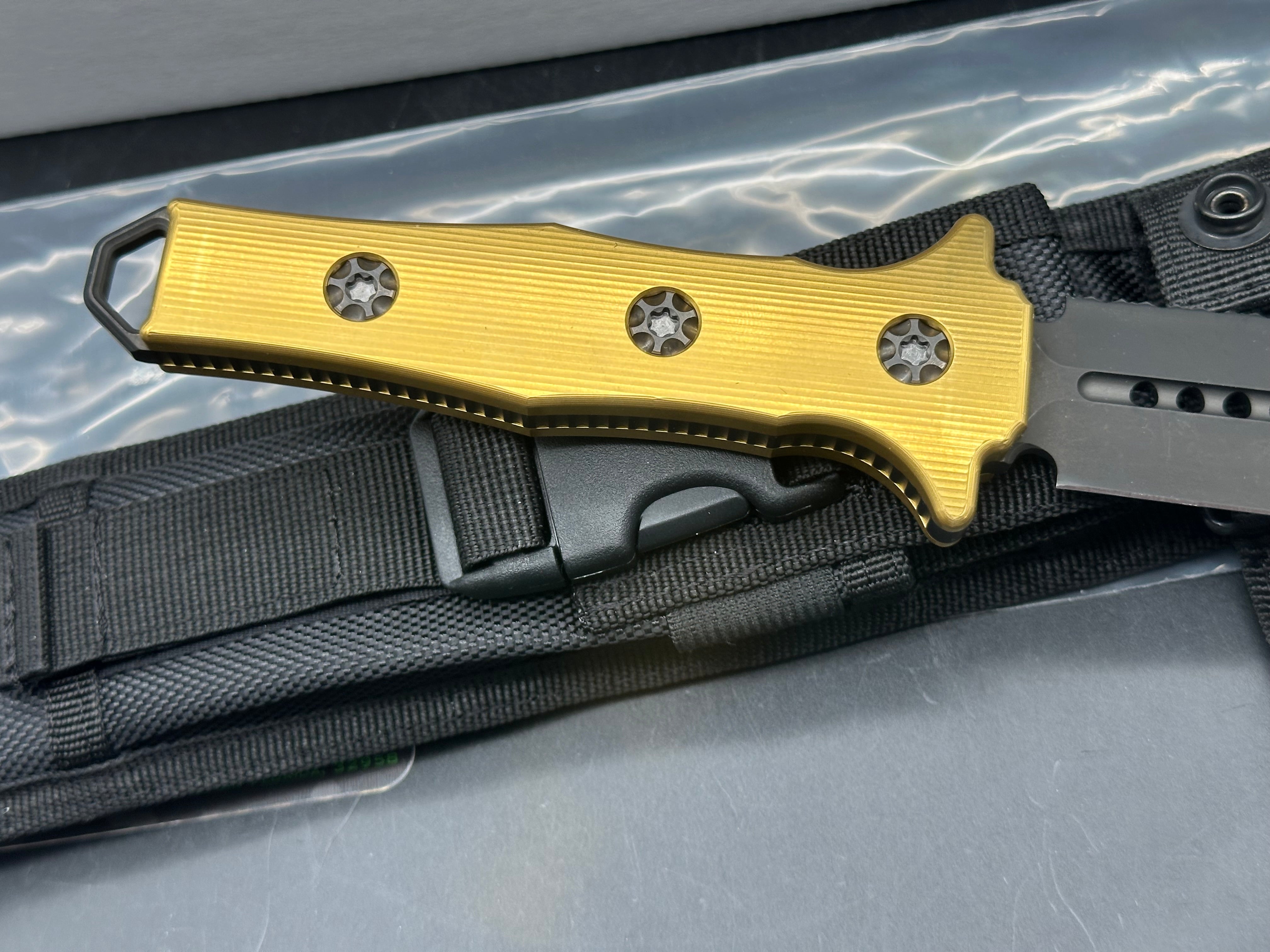 Heretic Nephilim Double Edge DLC full serrated Ti Nitride Handle